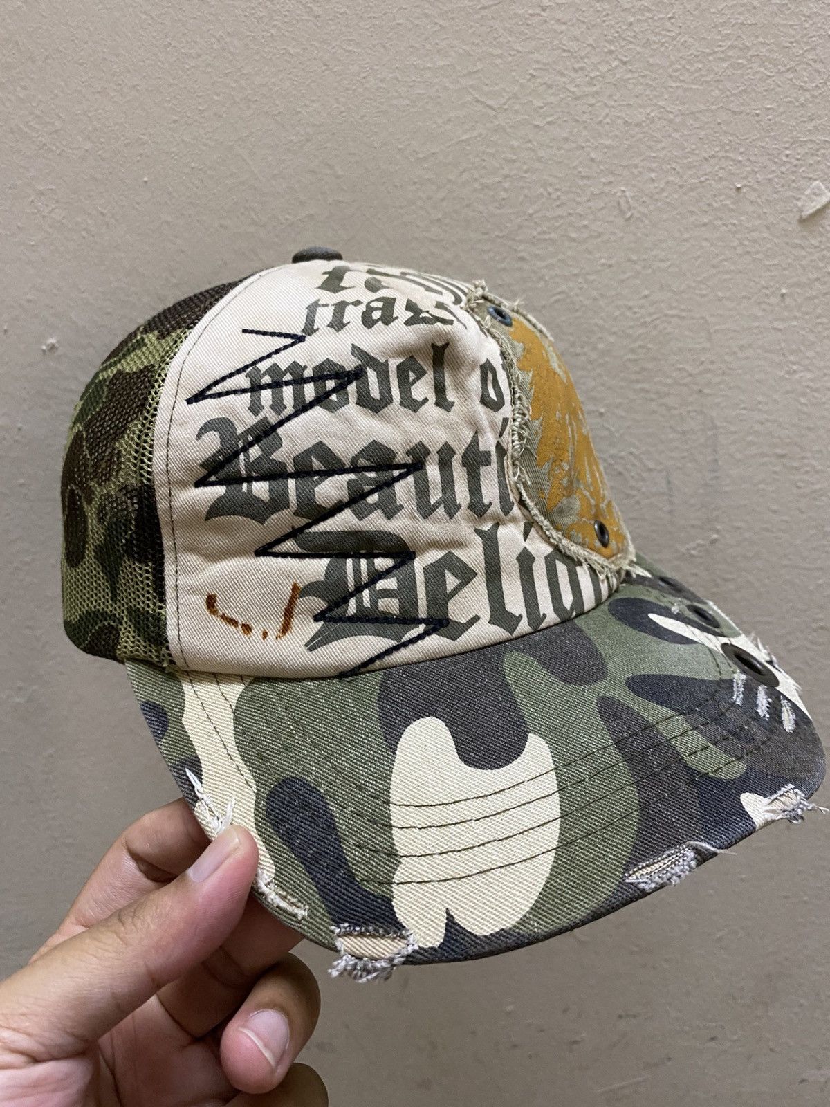 Other Avant Garde Distressed Frog Camo Trucker Hat Size ONE SIZE - 2 Thumbnail