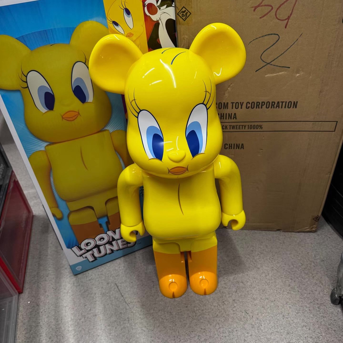 Medicom Toy BE@RBRICK Tweety Bird Q10 Size ONE SIZE - 3 Thumbnail