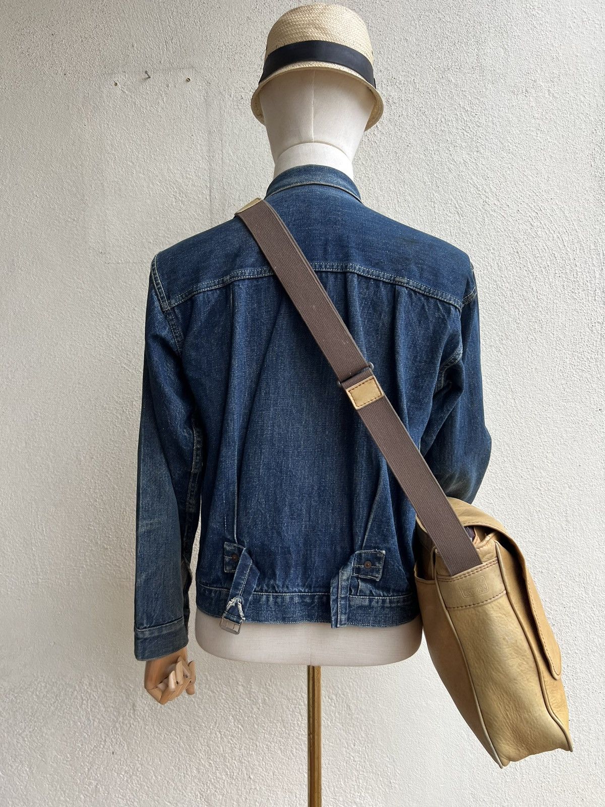Leather Vintage Japanese Patina Leather Messenger Bag Size ONE SIZE - 4 Thumbnail