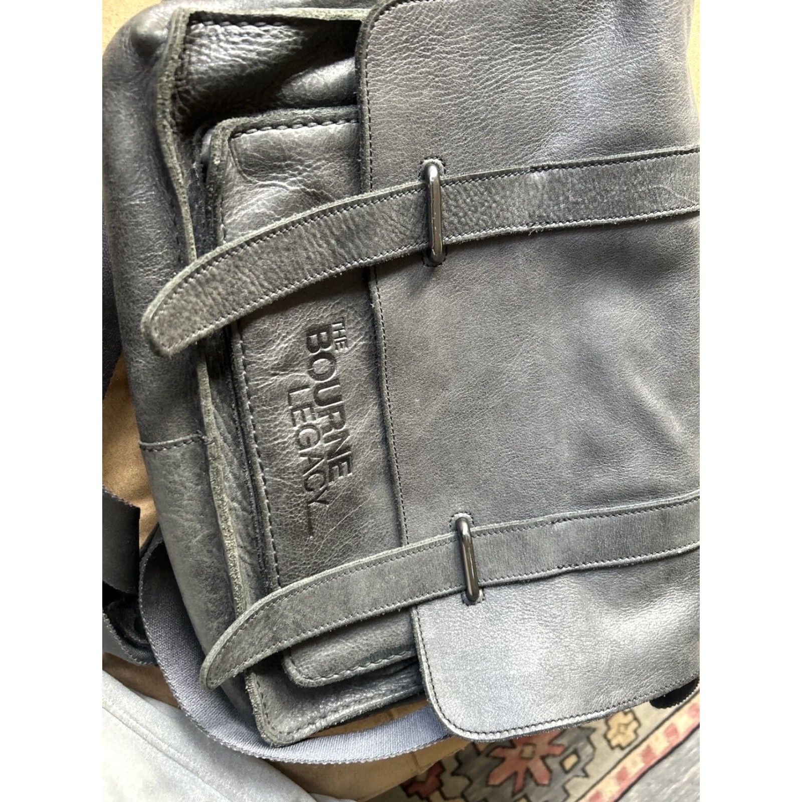 Roots ROOTS The Bourne Legacy Canada Leather Crossbody Messenger Bag 13" Men Black Leather Messenger Bag 13" Canada Roots Mens Mens Leather Crossbody Bag Size ONE SIZE - 4 Thumbnail