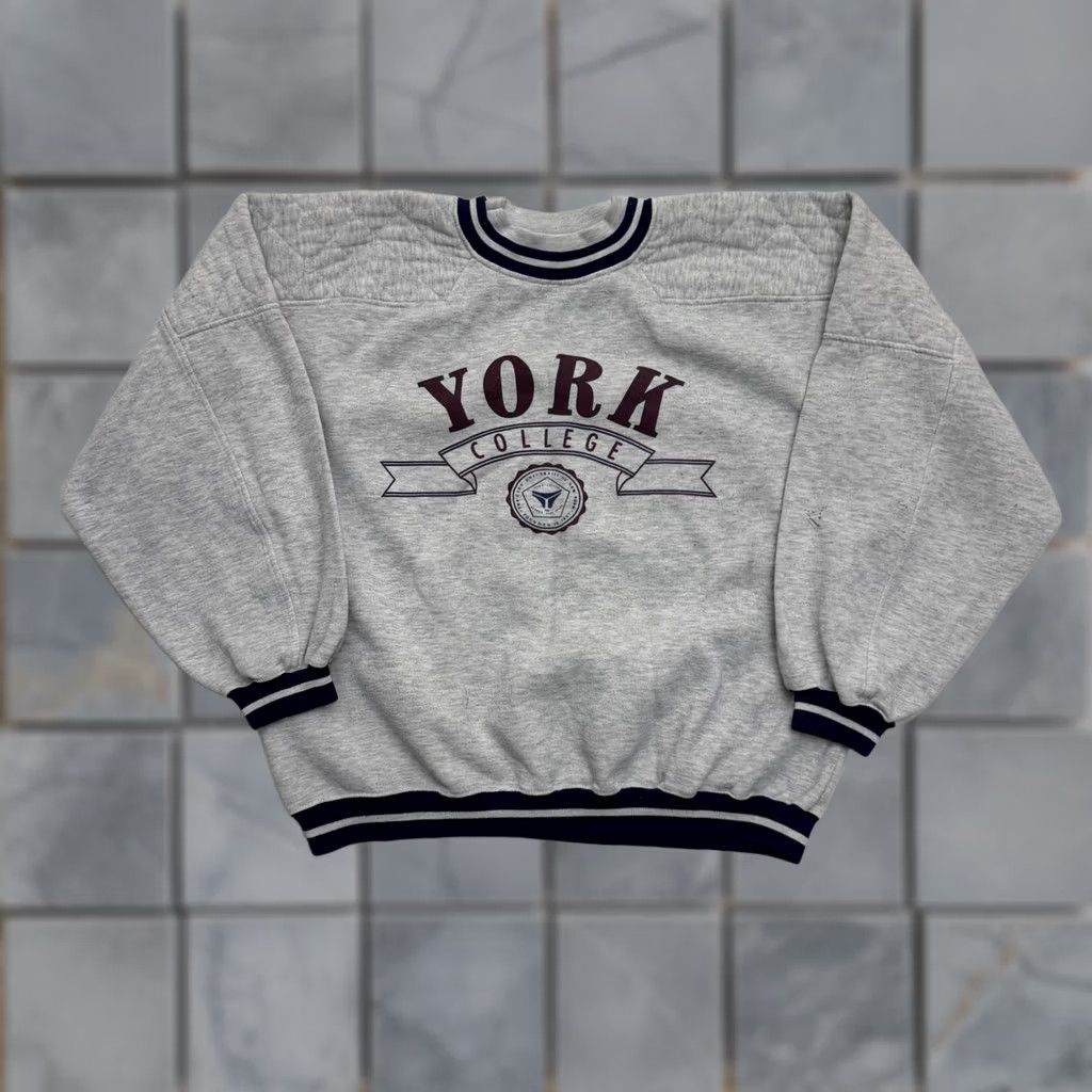 Vintage VINTAGE Gear For Sports York College Sweatshirt Mens Large Gray Crewneck Fleece Size US L / EU 52-54 / 3 - 1 Thumbnail