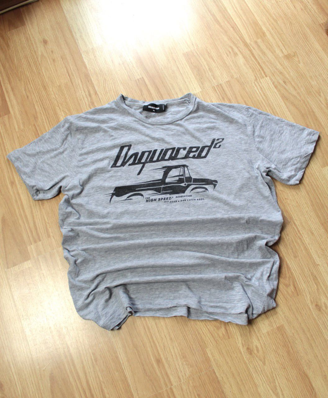 Dsquared2 🔥 Dsquared2 Cool Fit Car Art Print T Shirt Italy Vintage Y2K Size US XL / EU 56 / 4 - 1 Thumbnail
