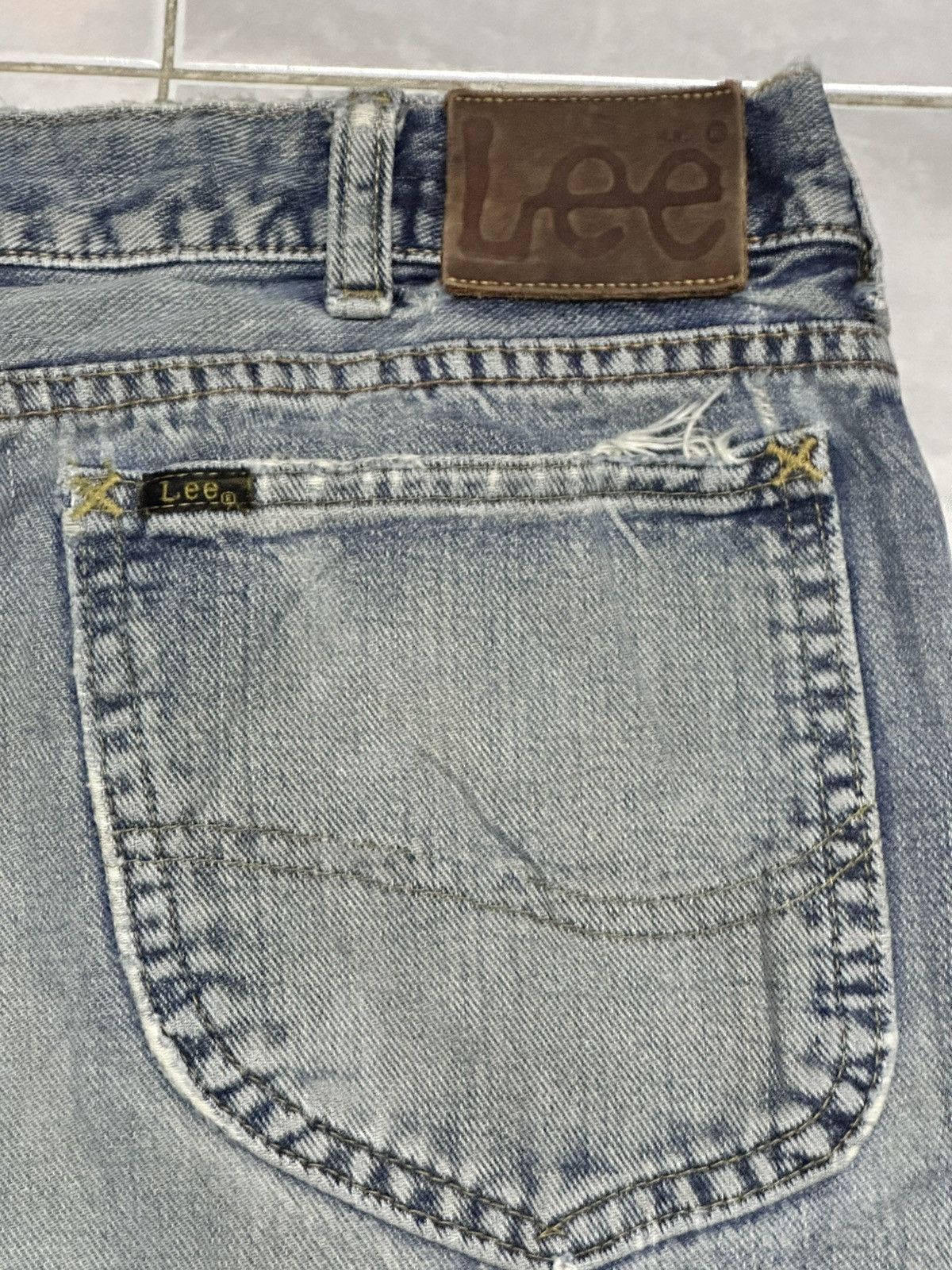 Vintage Lee Distressed Jeans Baggy Loose Style Faded Wash