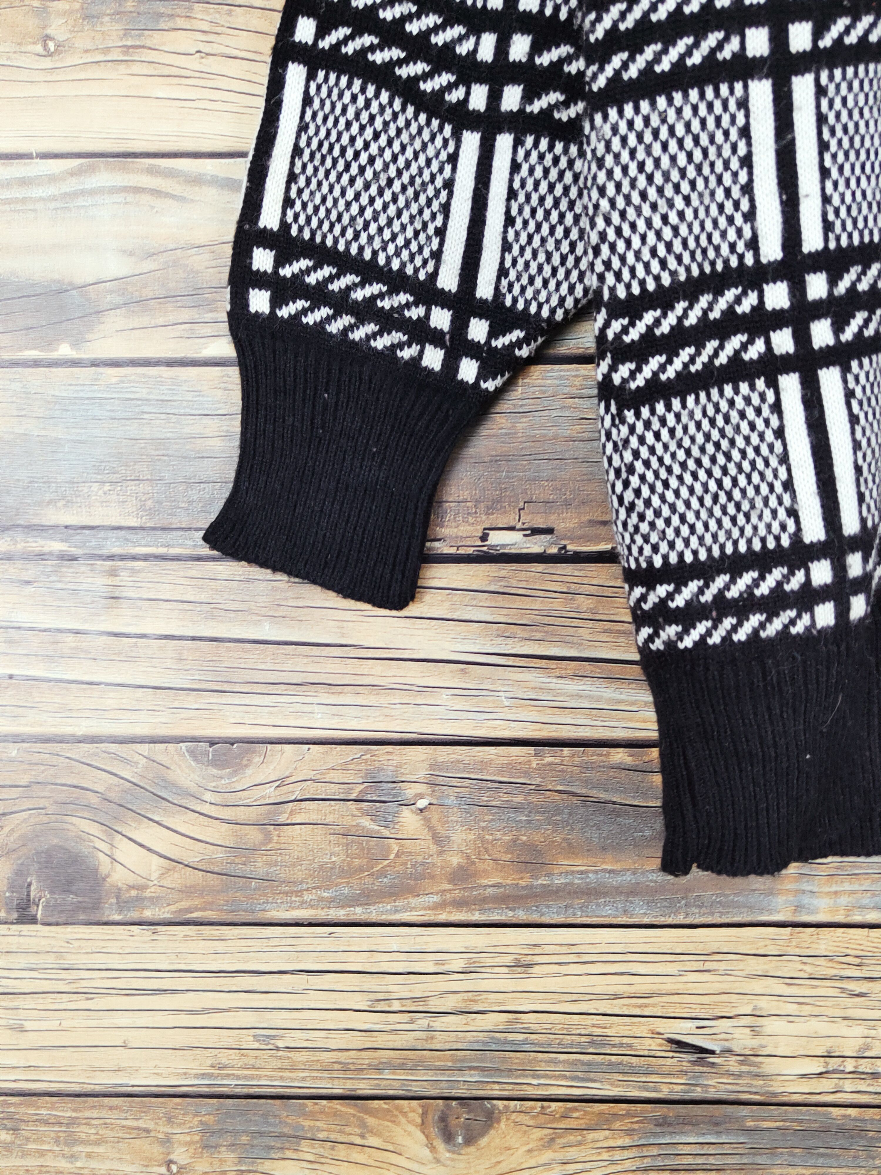 Homespun Knitwear × Japanese Brand × Vintage Japanese Brand Black white Knitwear Cardigan #W1149 Size M / US 6-8 / IT 42-44 - 4 Thumbnail