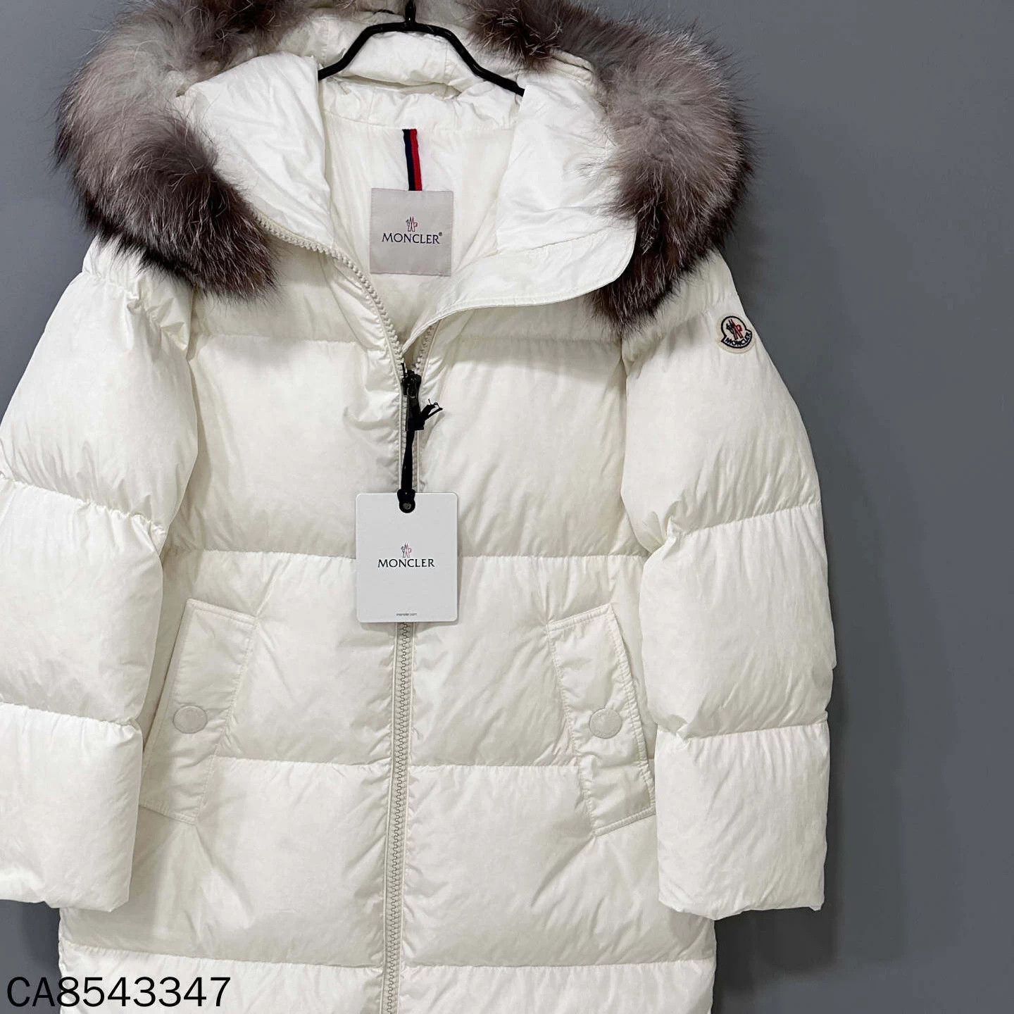 Moncler Moncler Blue Fox Fur Collar White Down Coat New Size S / US 4 / IT 40 - 2 Thumbnail