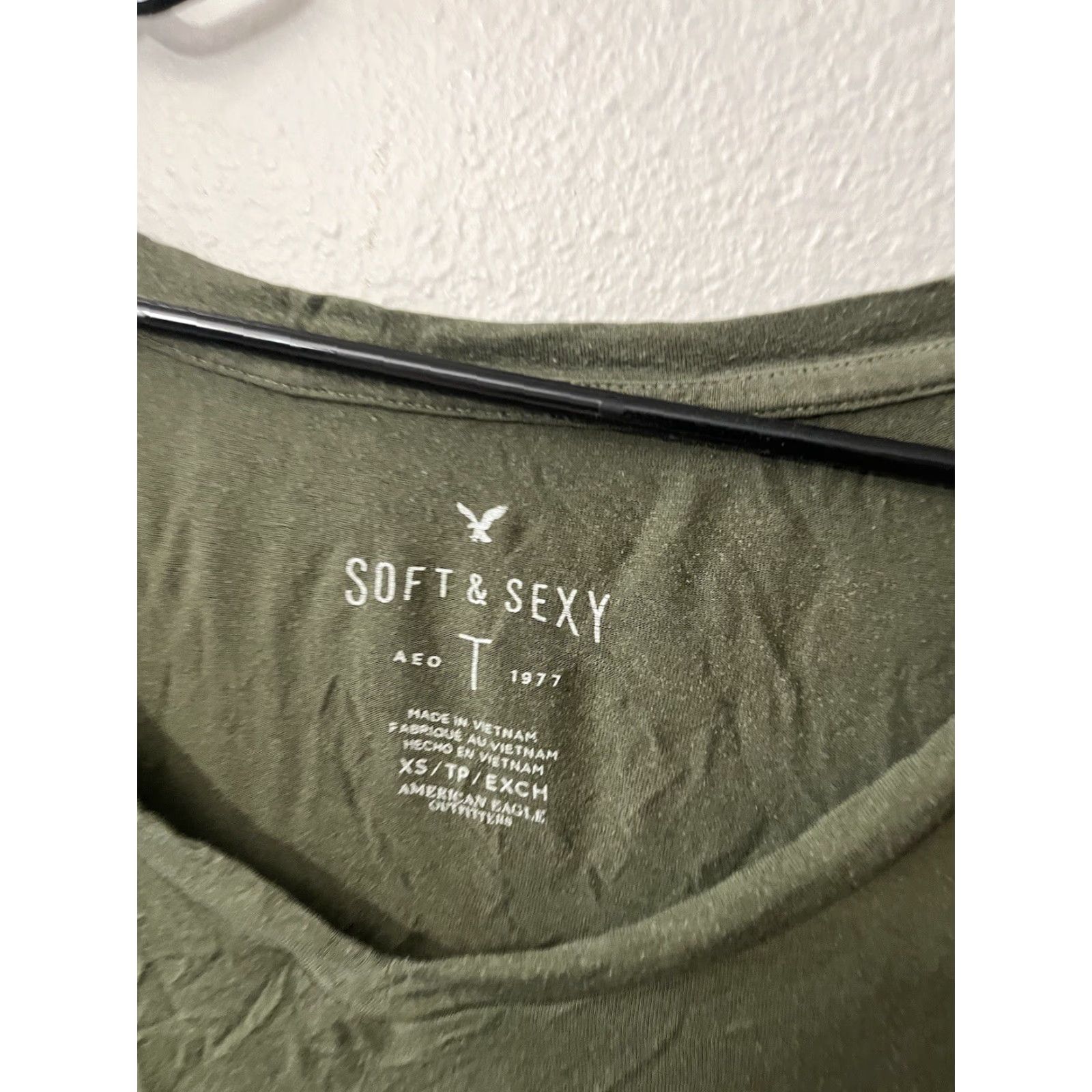 American Eagle Outfitters American Eagle Outfitters Soft & Sexy Women's XS Green Long Sleeve Size XS / US 0-2 / IT 36-38 - 2 Thumbnail