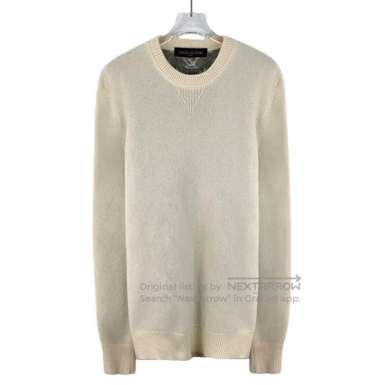 Louis Vuitton Louis Vuitton Beige back logo presbyopic full print cashme Size US S / EU 44-46 / 1 - 1 Thumbnail
