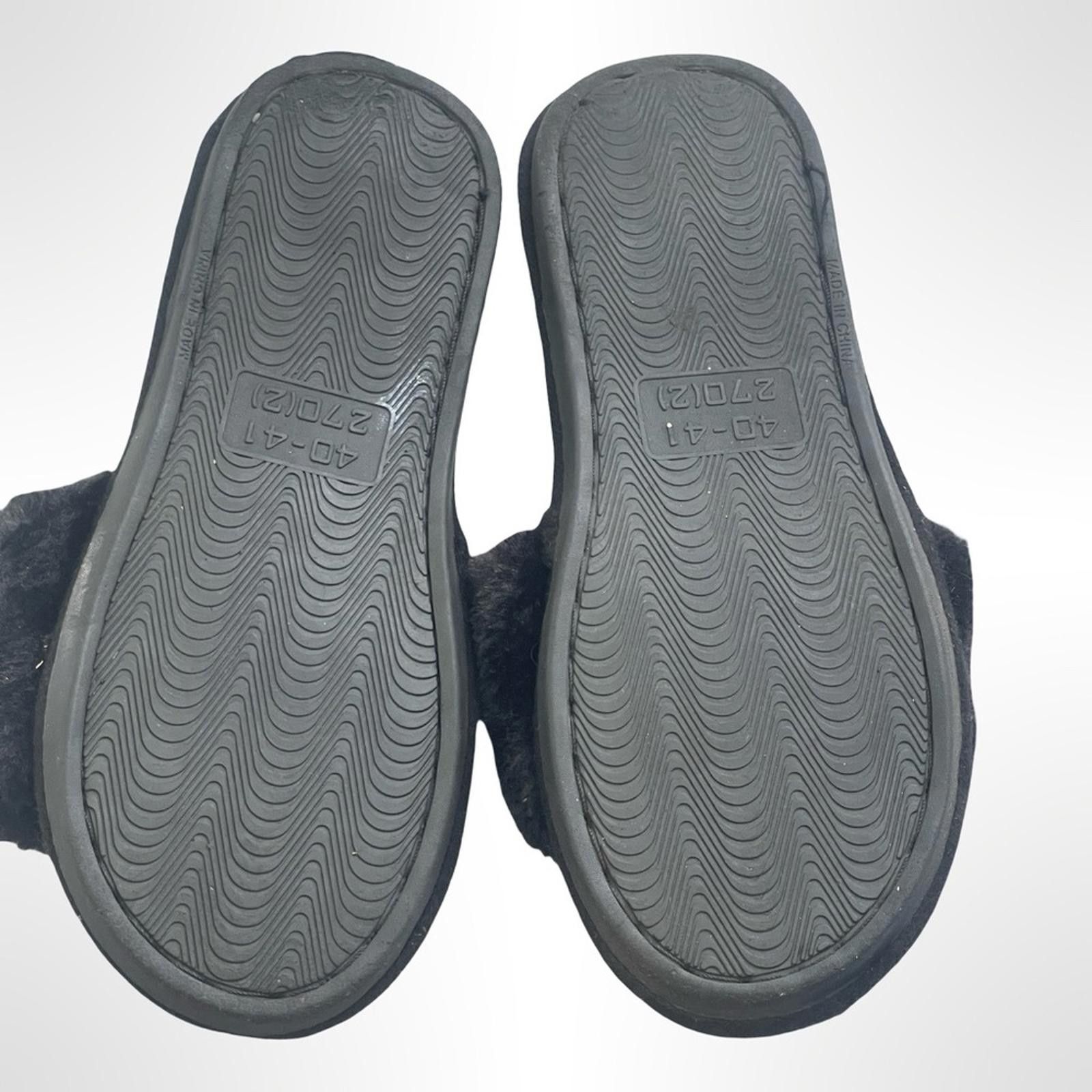 NBDN Nobrandedon Black Slippers with Red Heart Accents size 40-41 Size US 7 / IT 37 - 4 Thumbnail