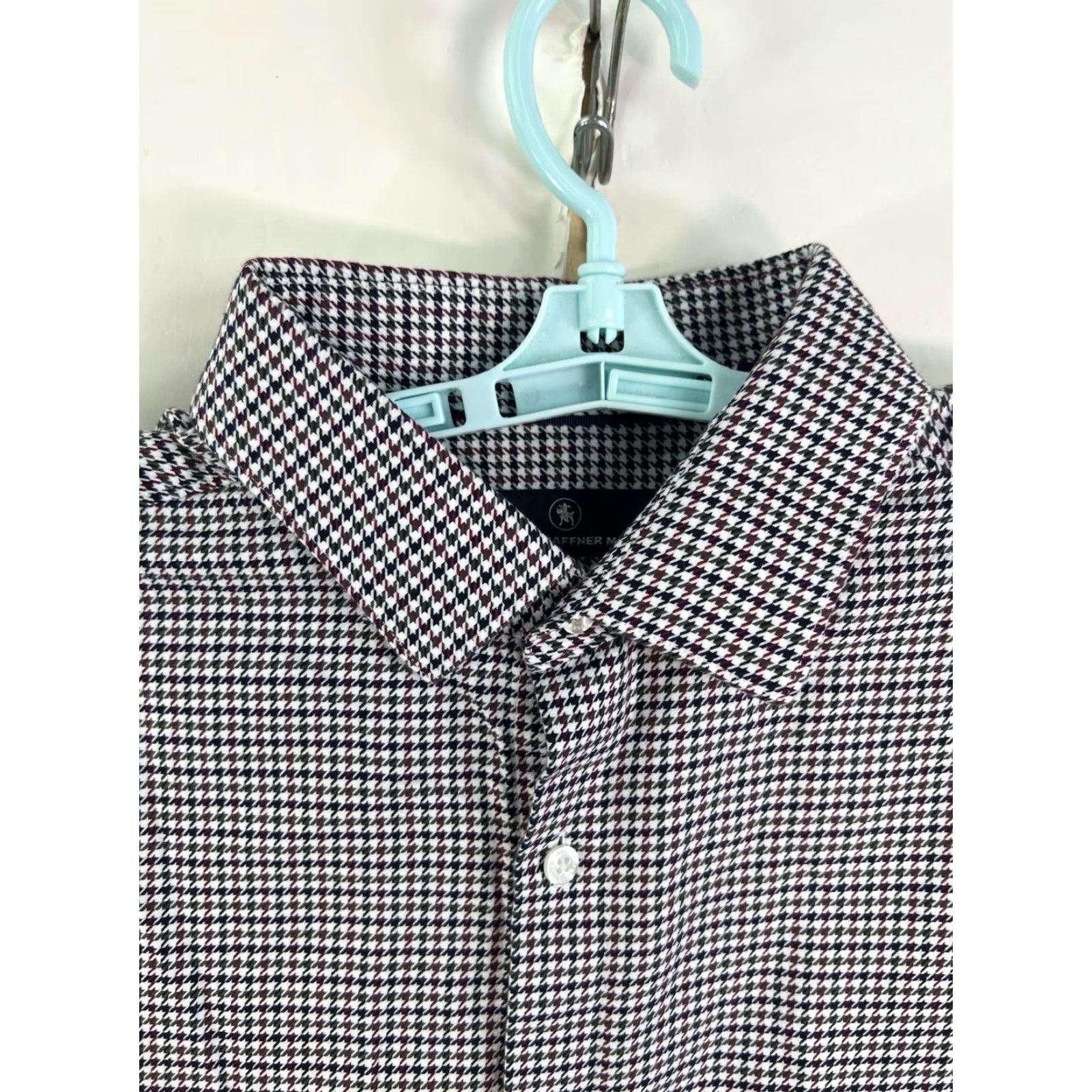 Hart Schaffner Marx Hart Shaffner Marx Button-Up Shirt Men XL Black Herringbone Long Sleeve, Classic, Designer, All Seasons Size US XL / EU 56 / 4 - 3 Thumbnail