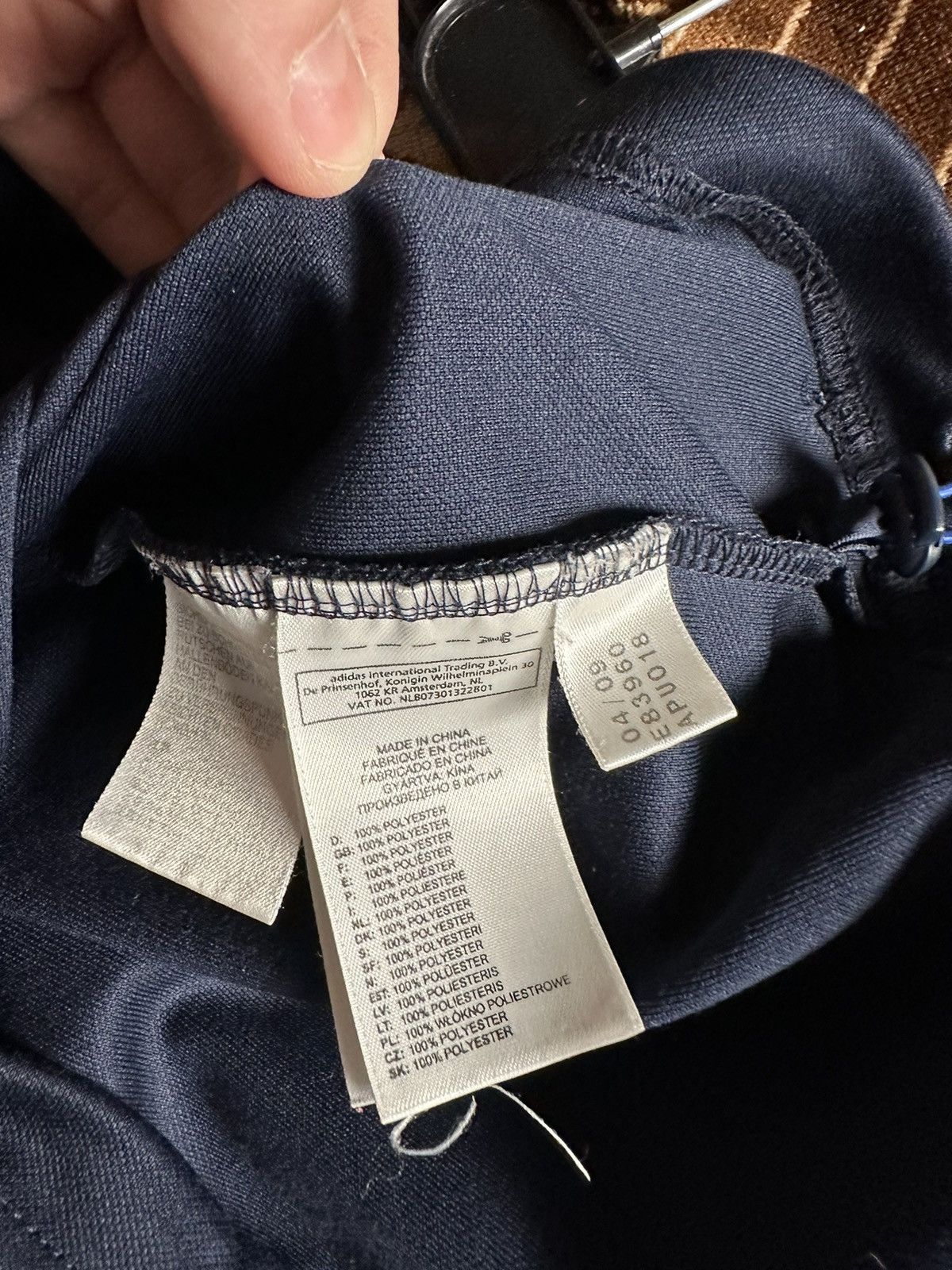 Adidas Vintage adidas Chelsea soccer sweatshirt size L Samsung Size US L / EU 52-54 / 3 - 7 Thumbnail
