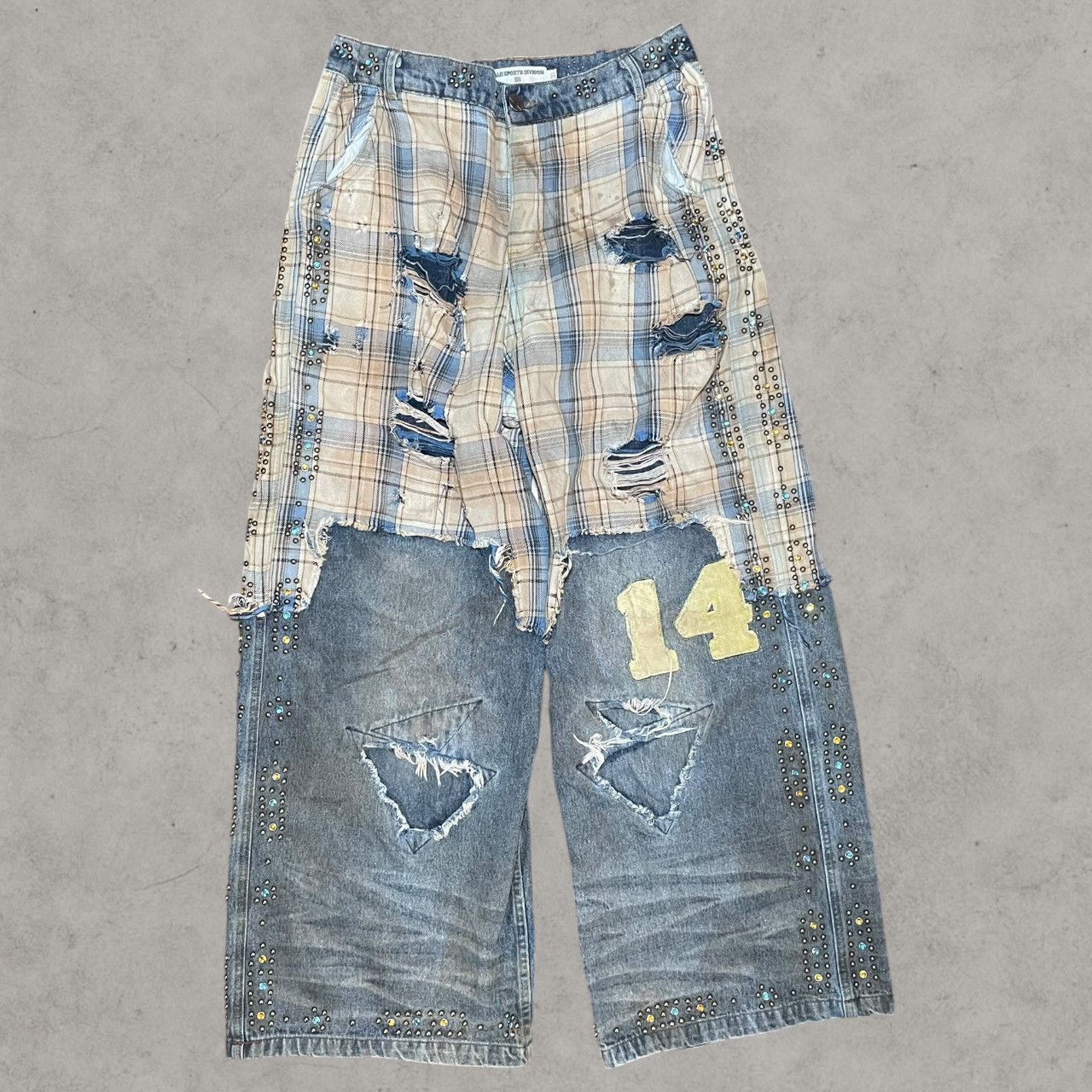 Vale Vale Distressed Worn Plaid Layer Wide Blue Leg Jeans Sz 30 Size US 30 / EU 46 - 1 Thumbnail