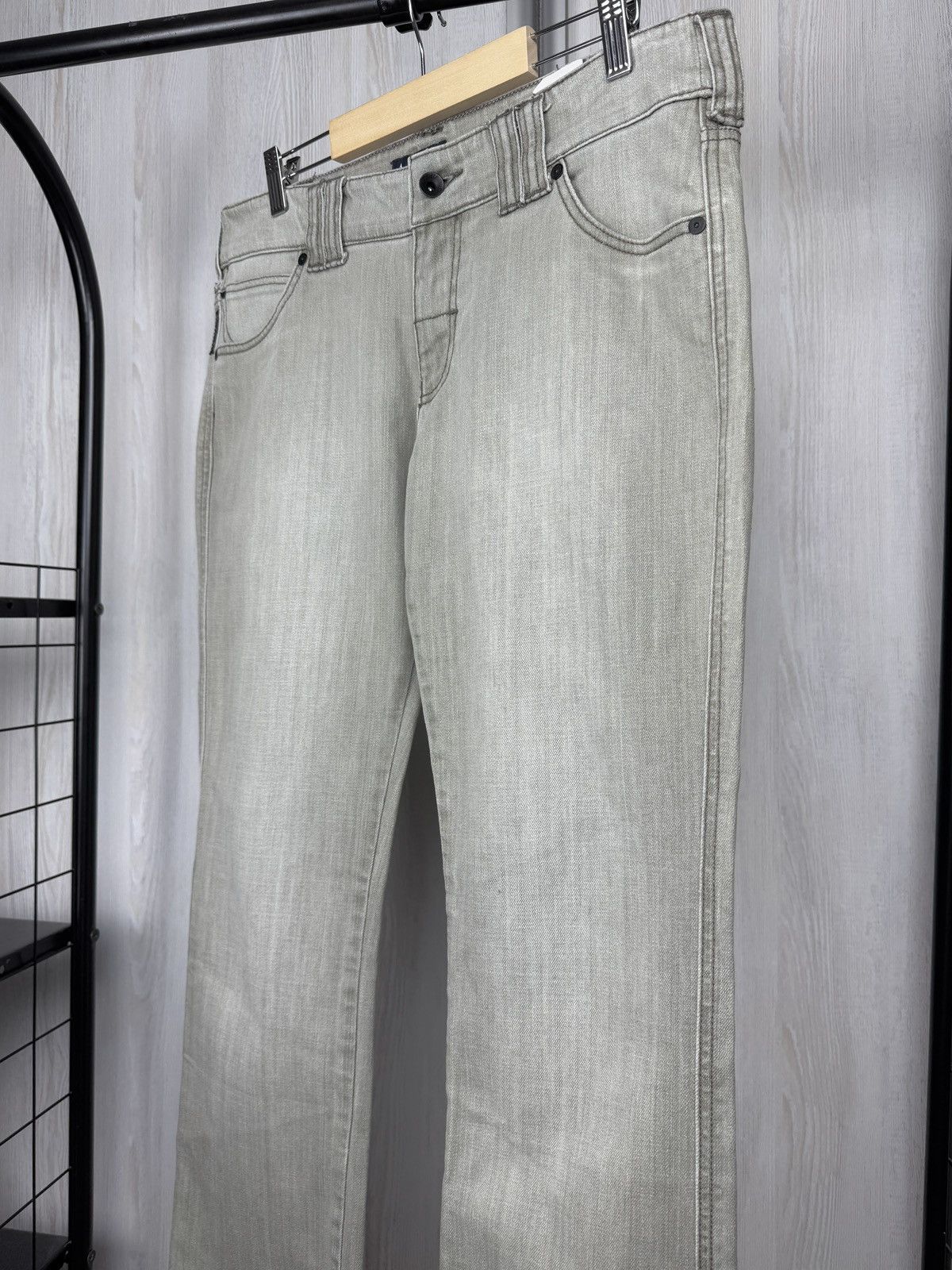 Armani Armani Jeans Vintage Baggy Backprint Flared Grey Denim Pants Size 34" / US 12 / IT 48 - 9 Thumbnail