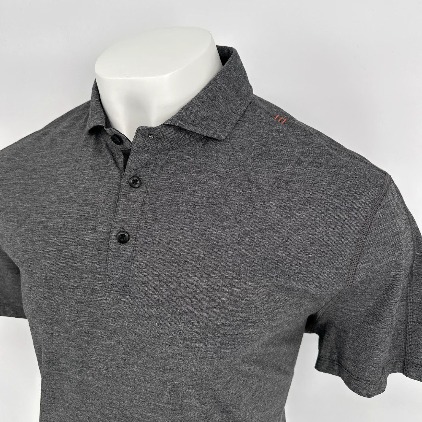Lululemon Lululemon Polo Shirt Mens Large Gray Performance Golf Athletic Short Sleeve Top Size US L / EU 52-54 / 3 - 2 Thumbnail