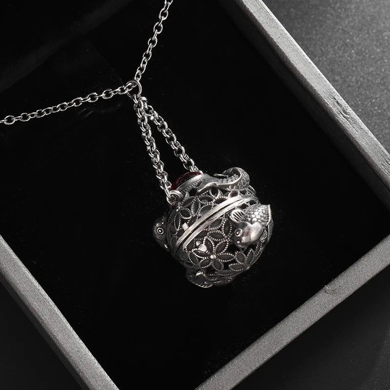 Jewelry × Vintage Exquisite Carp Aromatherapy Ball Hollow Pendant Necklace Size ONE SIZE - 3 Thumbnail