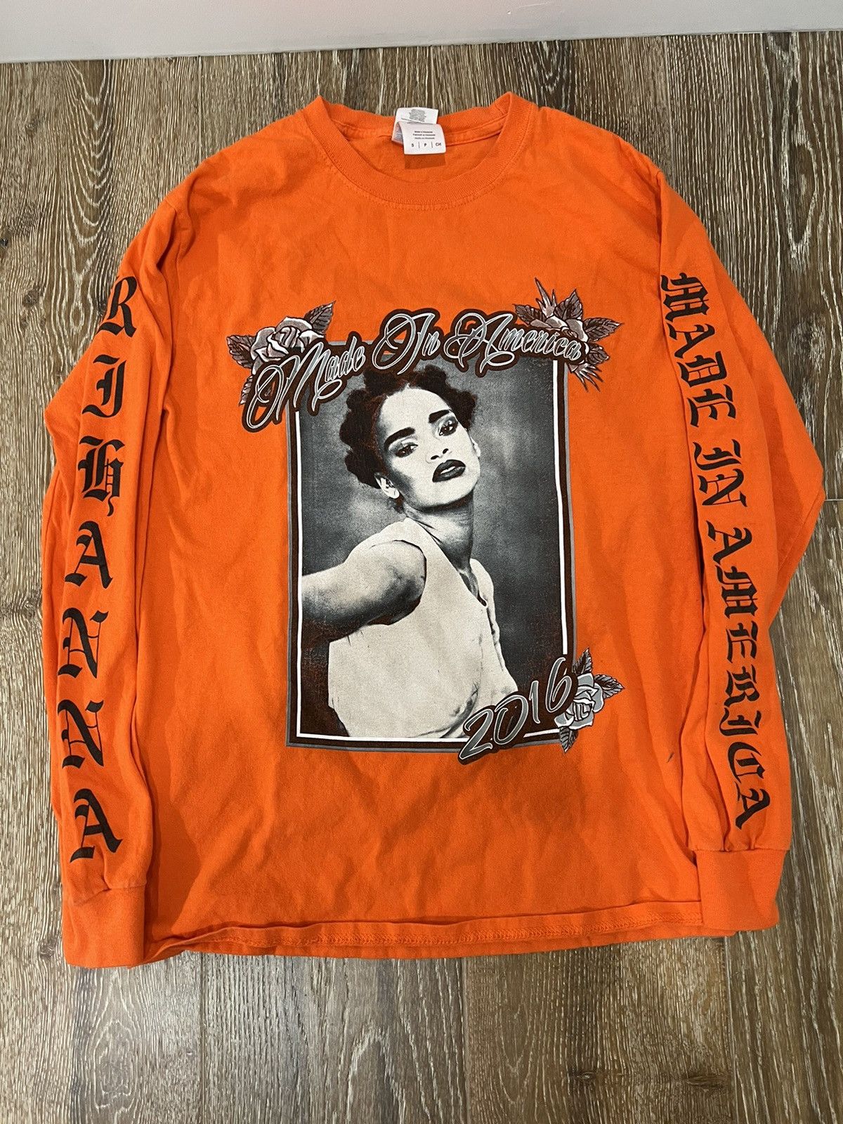 Rihanna Rihanna made in america 2016 tour longsleeve Size US S / EU 44-46 / 1 - 1 Thumbnail