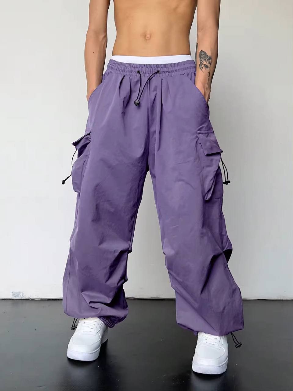 Vintage men's monochrome kargo pants y2k Size US 37 - 1 Thumbnail