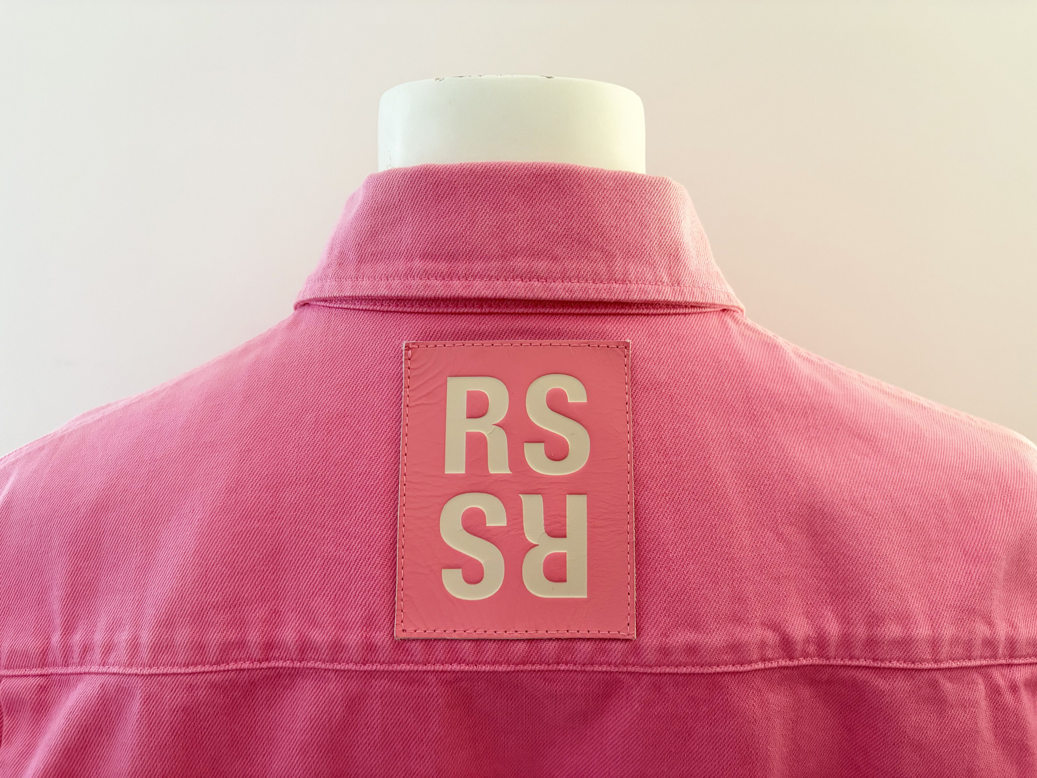 Raf Simons AW21 'Big Fit Denim Shirt' Light Pink Size US L / EU 52-54 / 3 - 5 Thumbnail