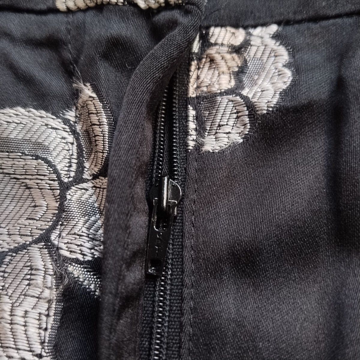 Giorgio Armani Giorgio Armani Borgo 21 floral pants Size 26" / US 2 / IT 38 - 7 Thumbnail