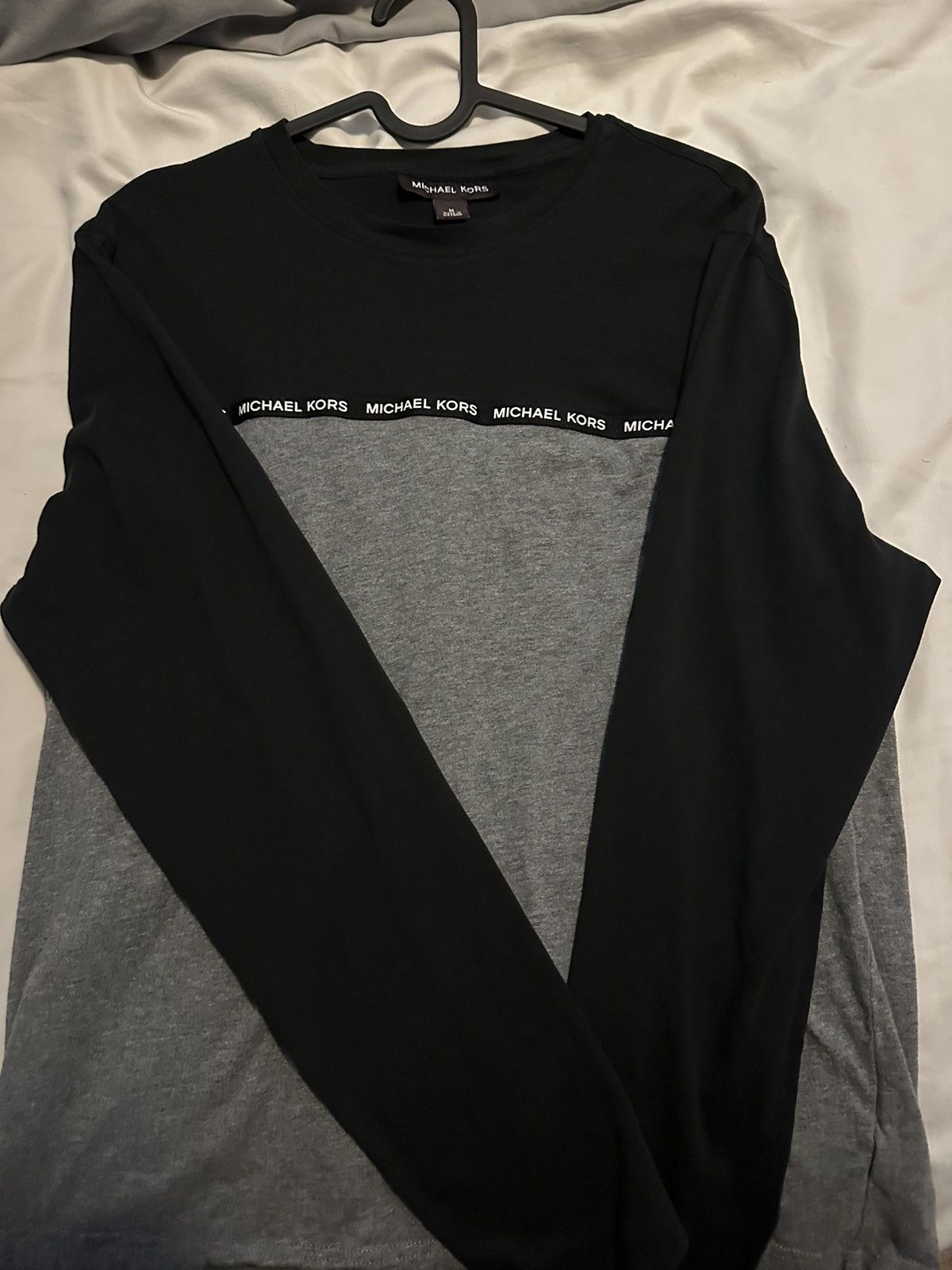 Michael Kors Michael Kors Long Sleeve Black/Gray Shirt Size US M / EU 48-50 / 2 - 1 Thumbnail