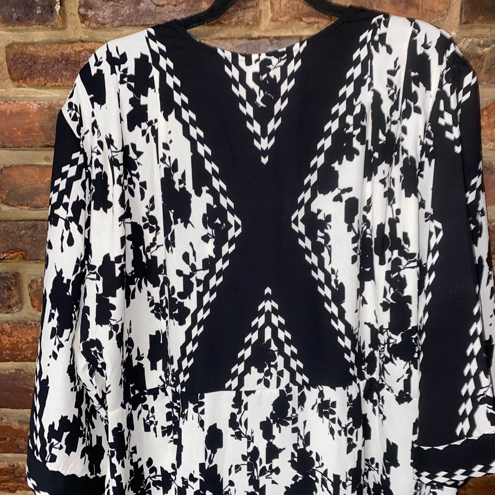 Other Cabi Black White Floral X-Factor Surplice Mini Dress XXL Size XXL / US 16-18 / IT 52-54 - 10 Thumbnail