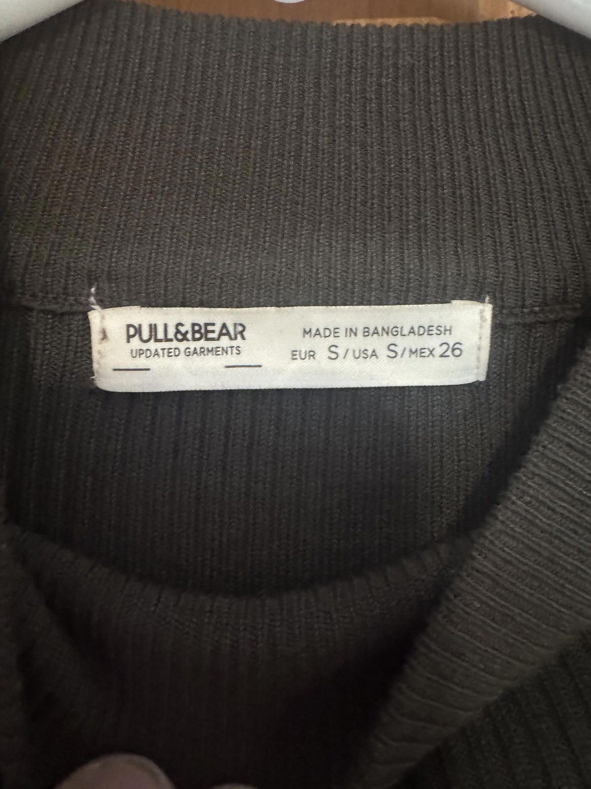 Pull & Bear Pull&Bear Women's Ribbed Long Sleeve Crop Top Size S / US 4 / IT 40 - 3 Thumbnail