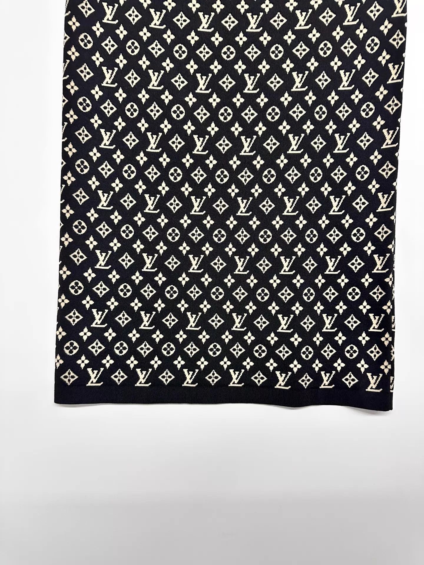 Louis Vuitton Louis Vuitton Monogram Skirt S Women's Size 26" / US 2 / IT 38 - 5 Thumbnail