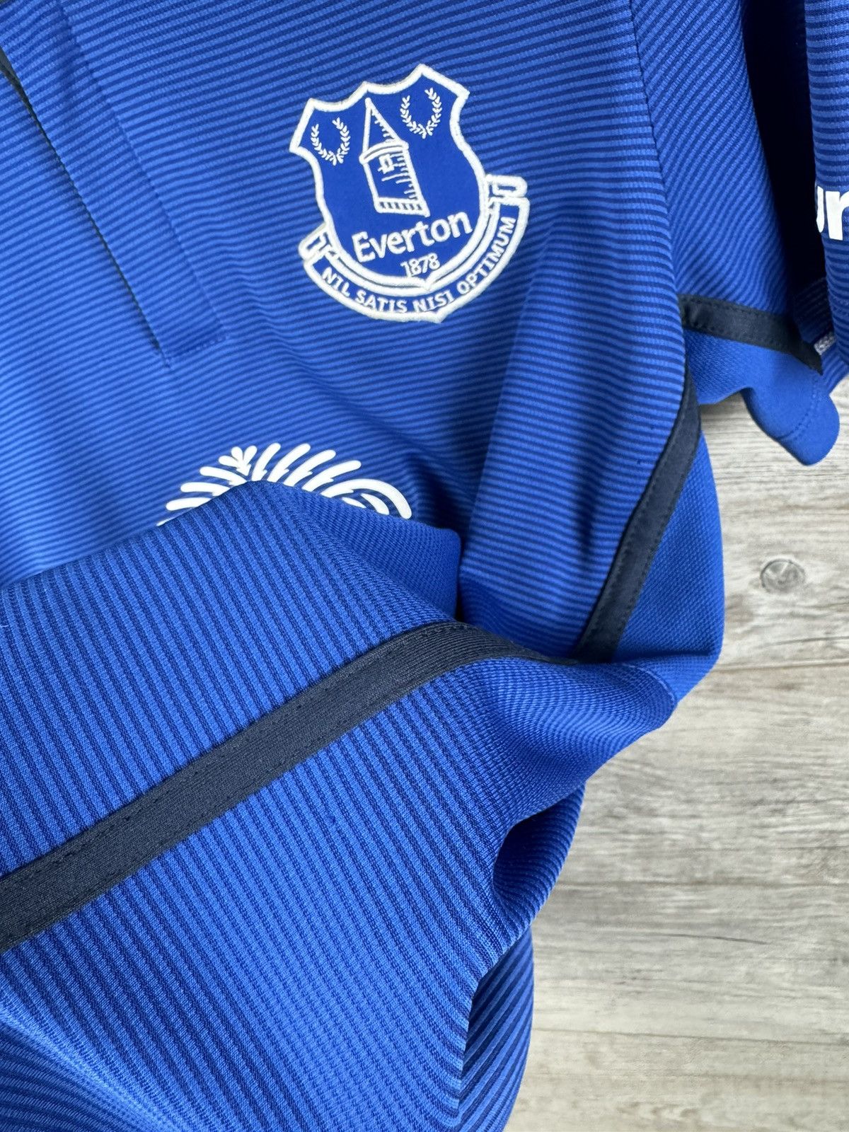 Umbro VINTAGE UMBRO EVERTON SOCCER JERSEY SIZE S Size US S / EU 44-46 / 1 - 21 Thumbnail