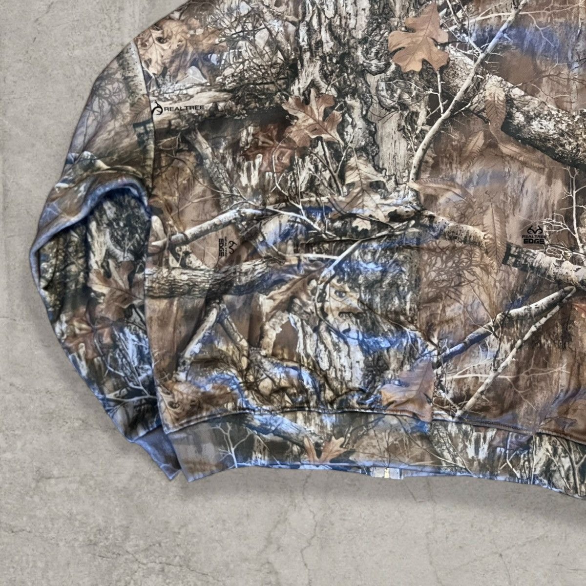 Japanese Brand Boxy Korean zip-up hoodie in brown with camo print. Size L Size US L / EU 52-54 / 3 - 5 Thumbnail