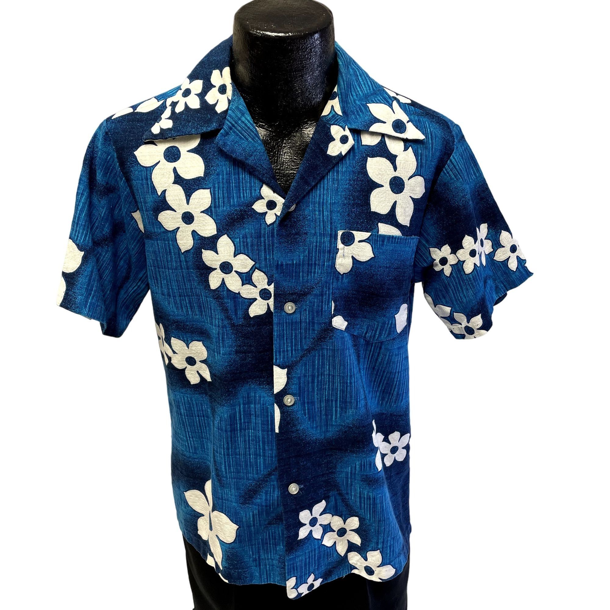 image of Jc Penney 60's Penneys Floral Hawaiian Barkcloth Mod Surfer Surf Shirt in Blue, Men's (Size Medium)