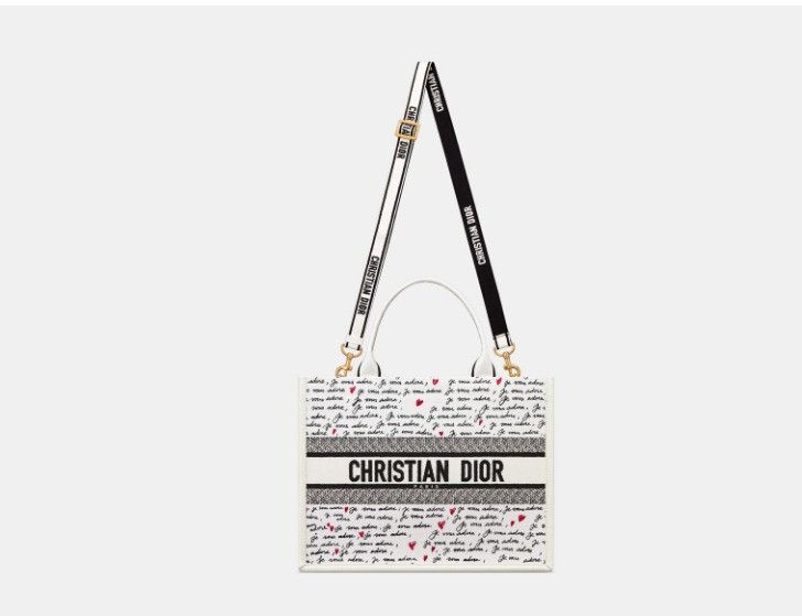 Dior o1w1db10325 Size: OS / M1324 Medium Tote Bag in White Size ONE SIZE - 3 Thumbnail