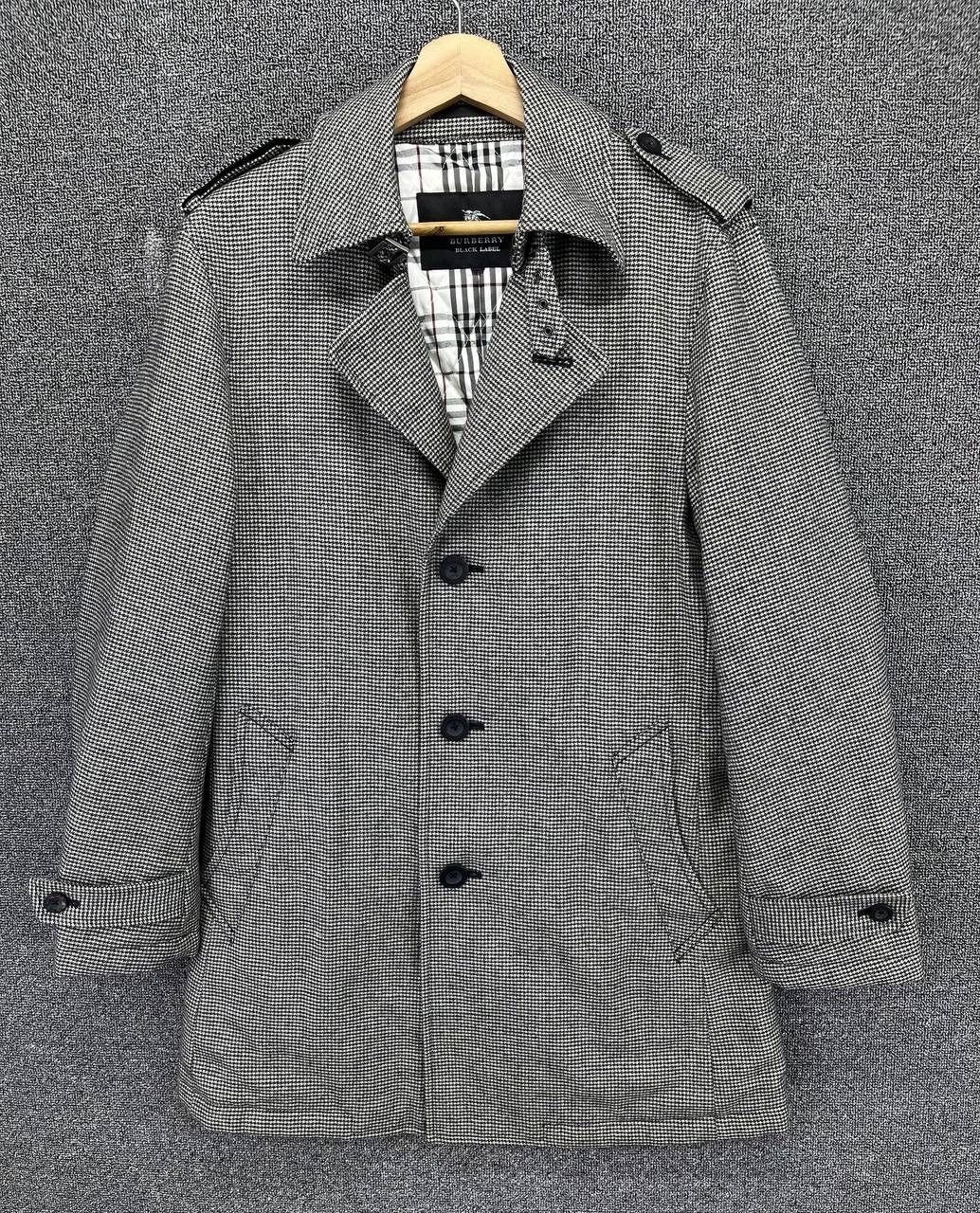Burberry Vintage Burberry Black Label Trench Coats Wool Long Jacket Size M / US 6-8 / IT 42-44 - 1 Thumbnail