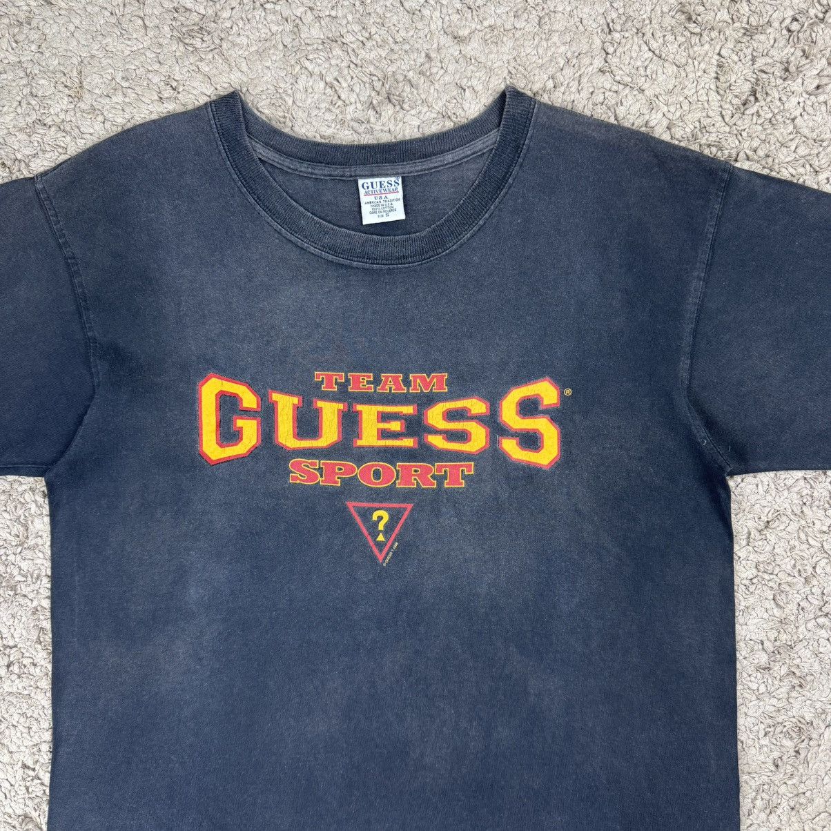 Guess Vintage 90’s Faded Team Guess Sports 1996 Spellout T-shirt Size US S / EU 44-46 / 1 - 5 Thumbnail
