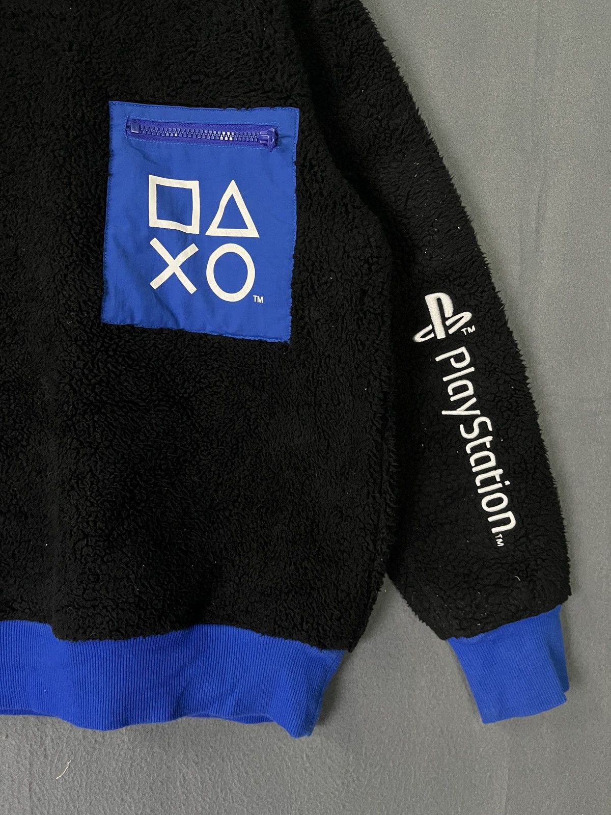 GU × Japanese Brand × Playstation GU x Sony PlayStation Sherpa Fleece Pullover Sweatshirts Size US S / EU 44-46 / 1 - 5 Thumbnail