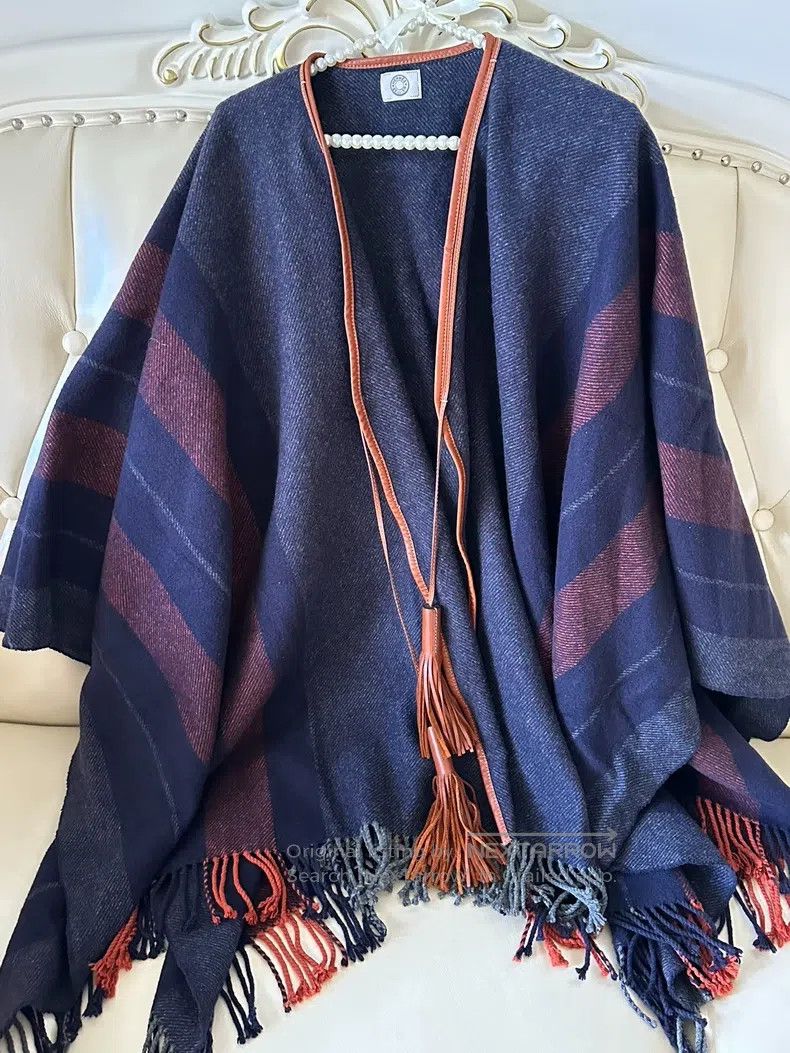 Hermes Hermes size 140cm X75cm Cape, 140cm X 75cm, Unisex Size US M / EU 48-50 / 2 - 1 Thumbnail