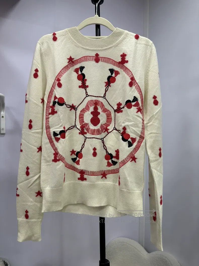 Hermes Hermes White cashmere sweater with red embroidery Size XS / US 0-2 / IT 36-38 - 1 Thumbnail