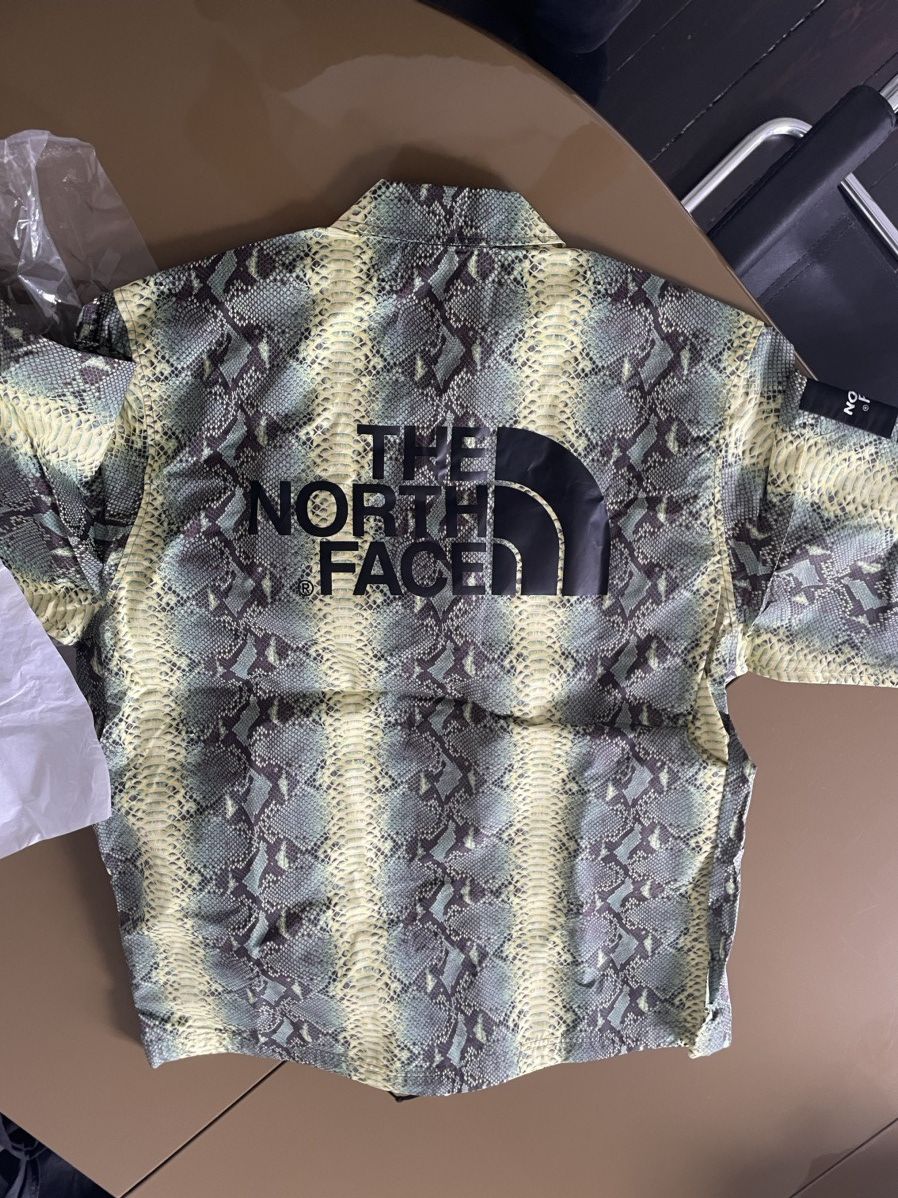 Supreme × The North Face Supreme x North face green snake jacket Size US XL / EU 56 / 4 - 7 Thumbnail