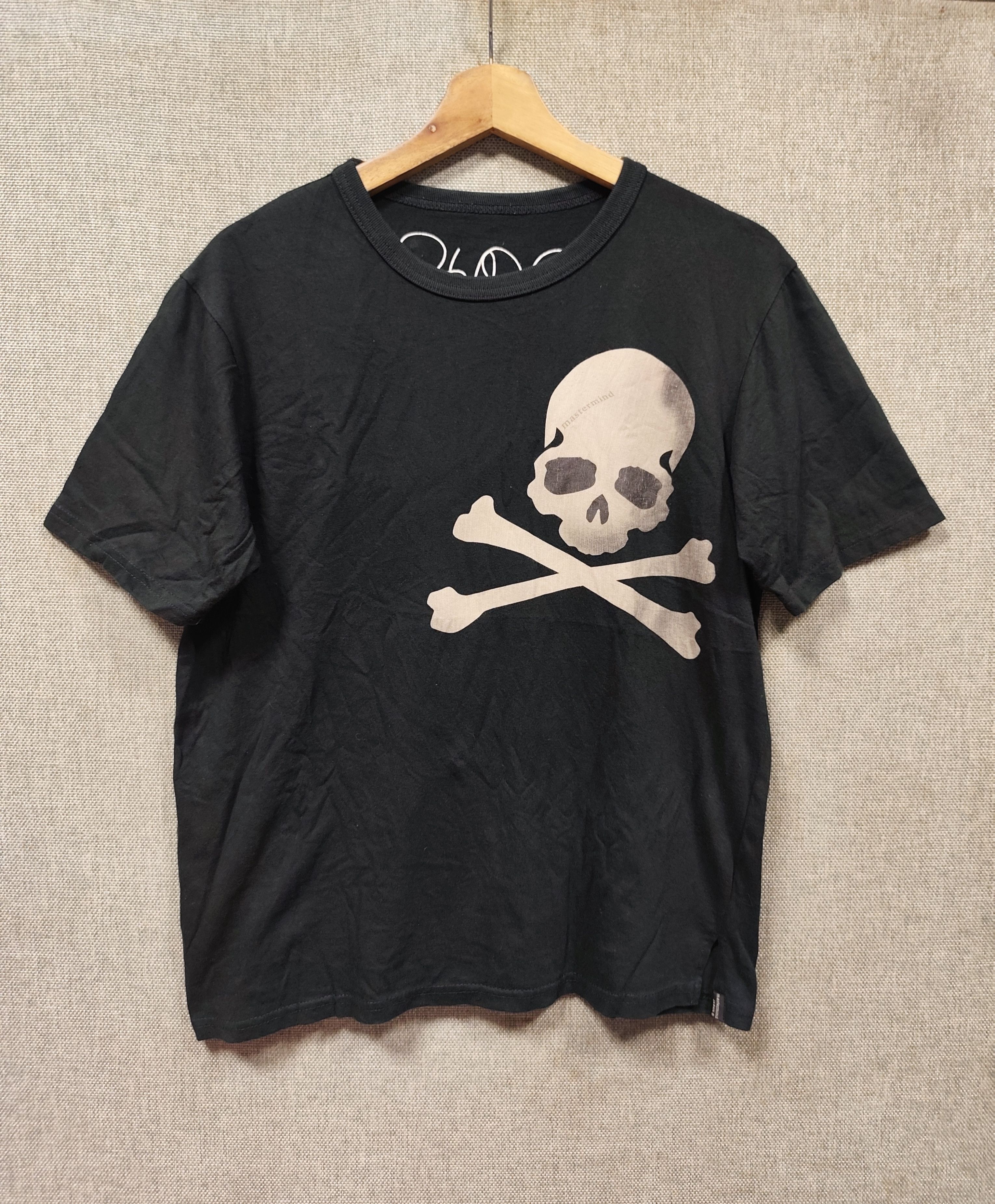 Mastermind Japan Theatre 8 casted by mastermind tee Size US M / EU 48-50 / 2 - 2 Thumbnail