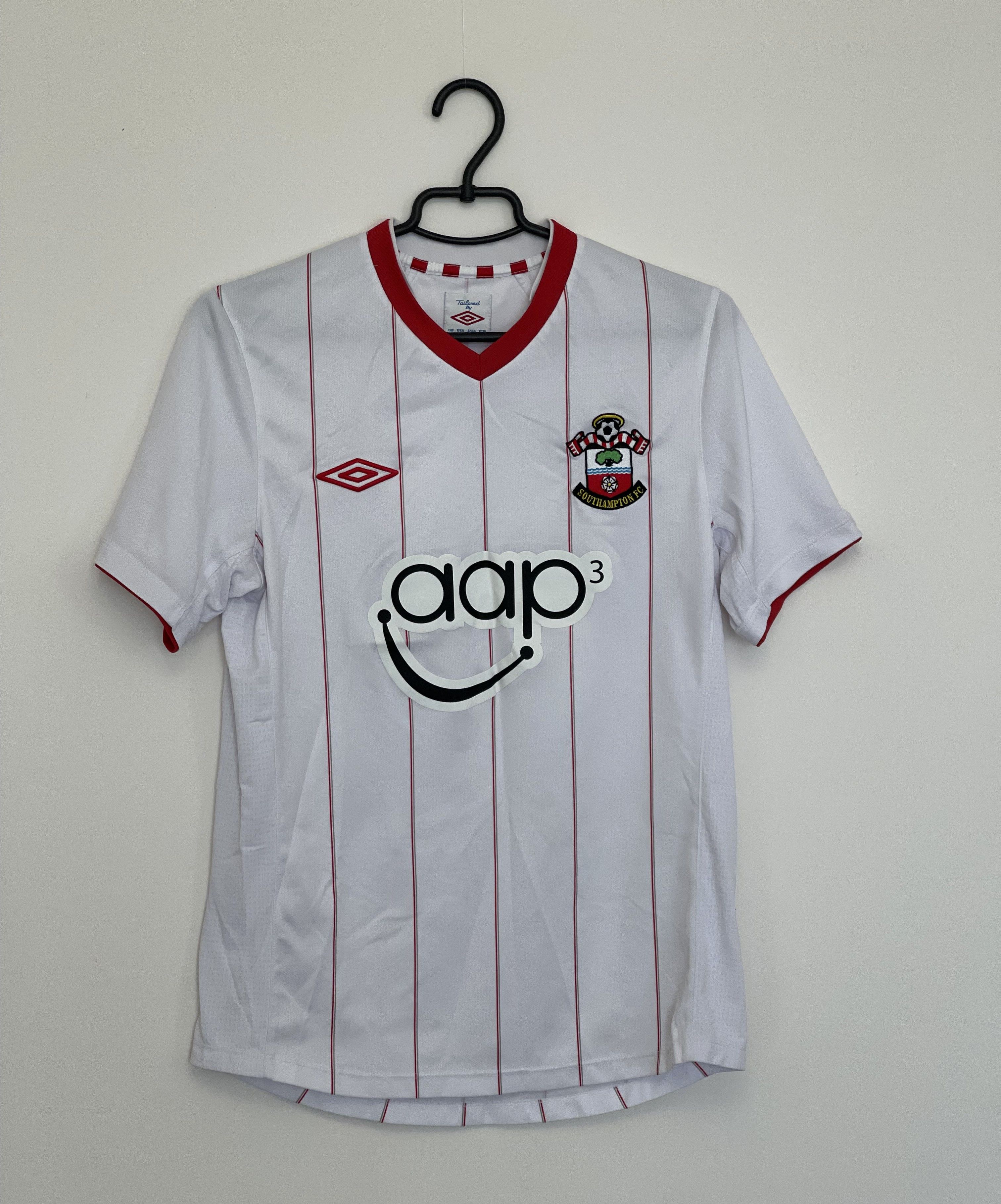 Umbro UMBRO SOUTHAMPTON FC 17 MATTY Size US S / EU 44-46 / 1 - 1 Thumbnail