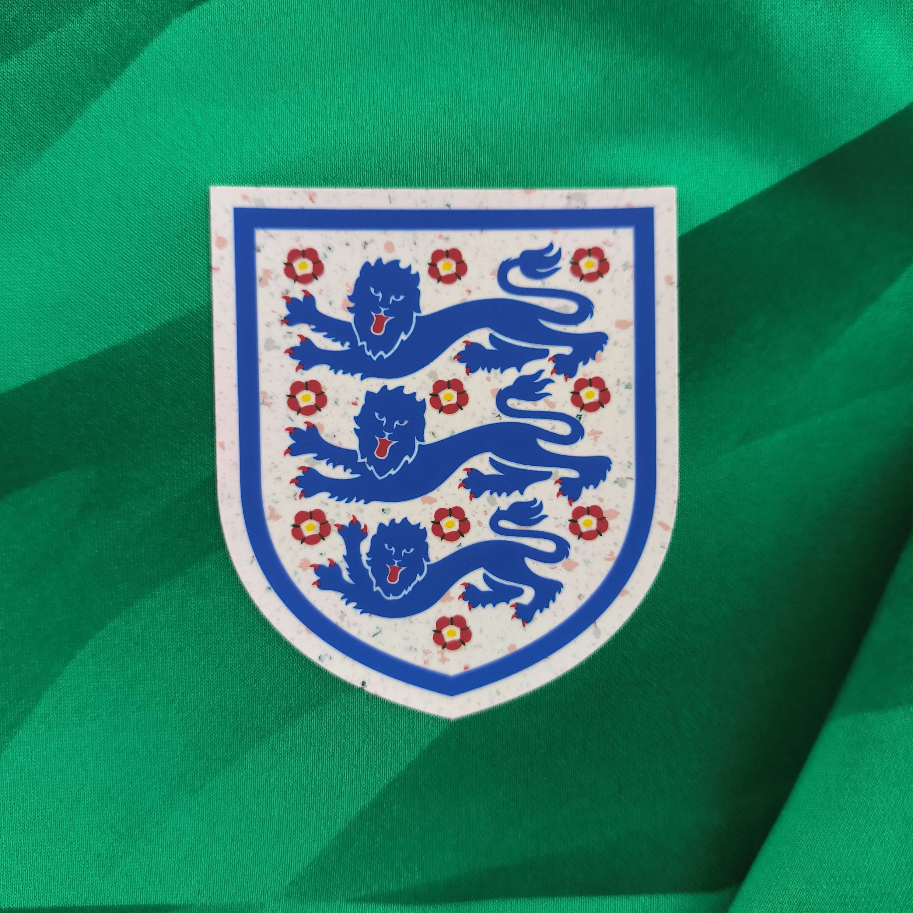 Nike England 2024-26 Nike goalkeeper football jersey shirt size S Size US S / EU 44-46 / 1 - 3 Thumbnail