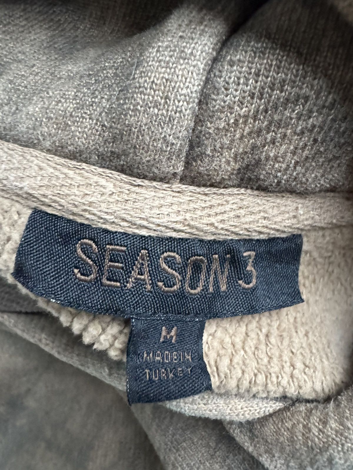 Yeezy 📦YEEZY HOODIE SEASON 3️⃣ Size US M / EU 48-50 / 2 - 3 Thumbnail