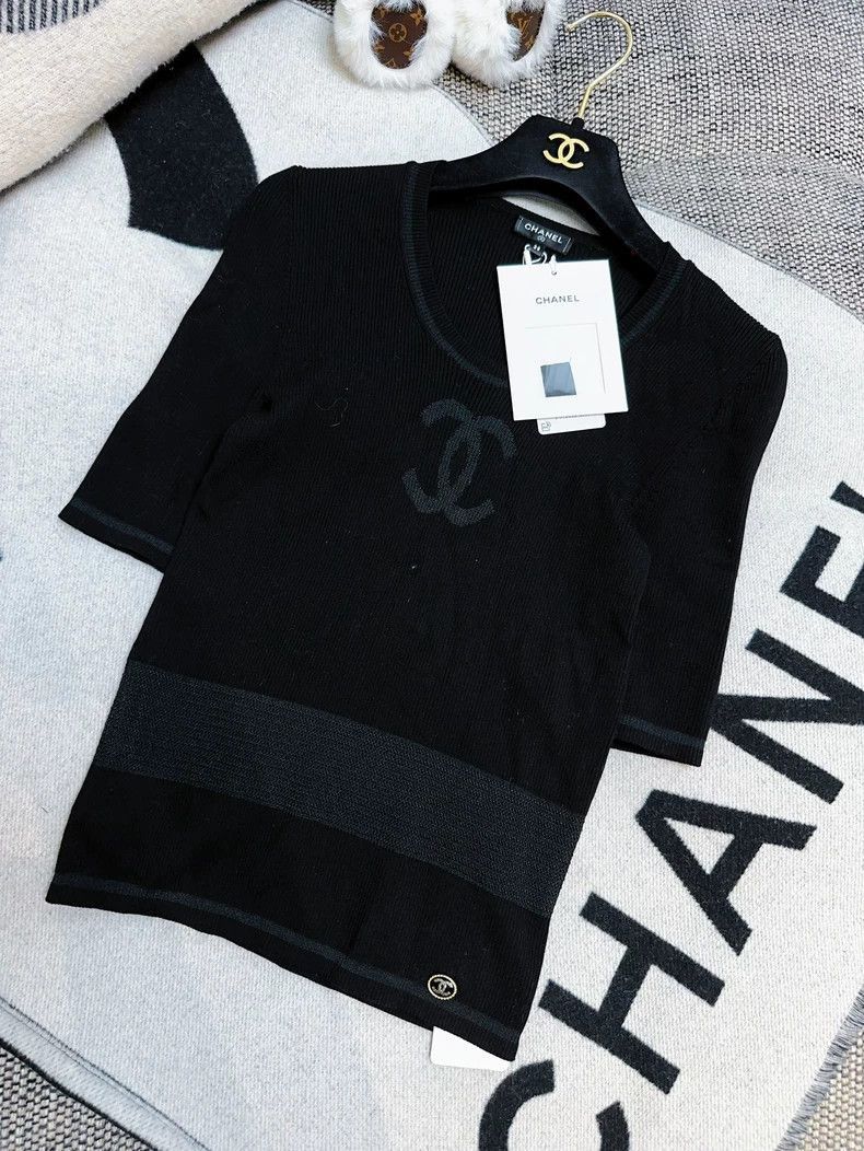 Chanel Chanel 21P Black CC Logo Knit Top Size M / US 6-8 / IT 42-44 - 8 Thumbnail