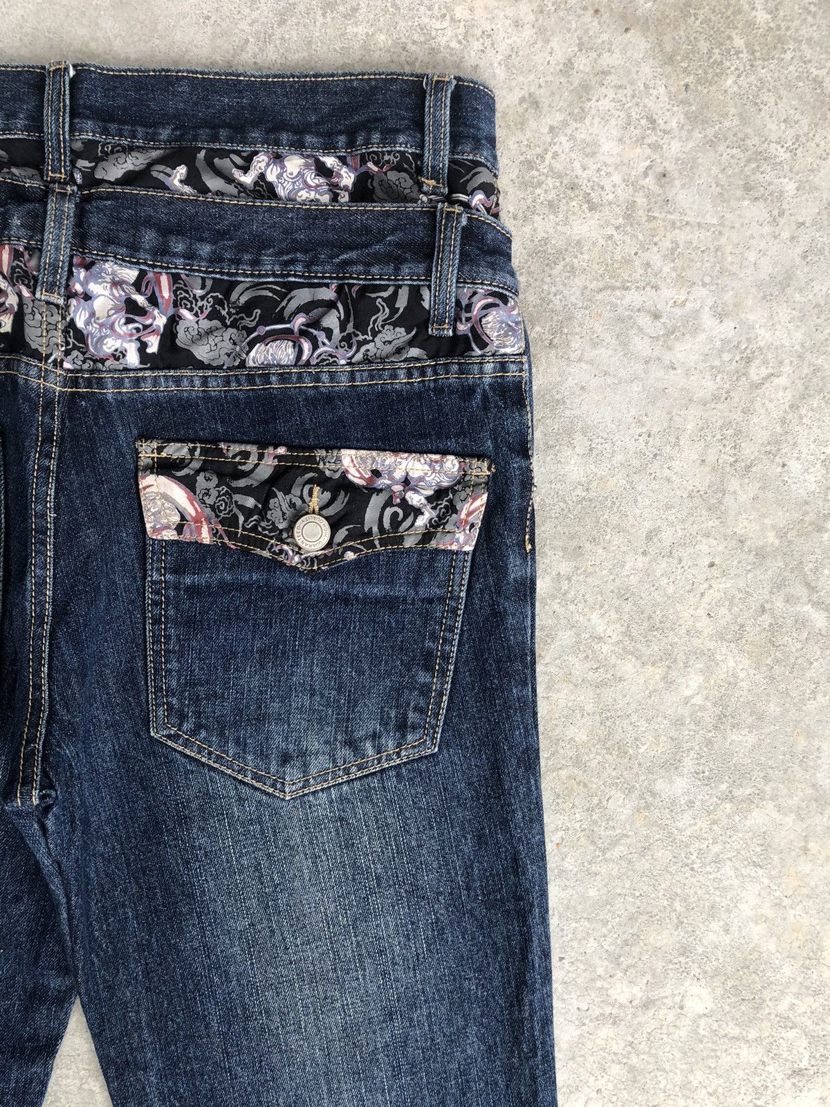 Japanese Brand Japanese Phoenix Embroidered Jeans Double Waist Jeans Size US 32 / EU 48 - 11 Thumbnail