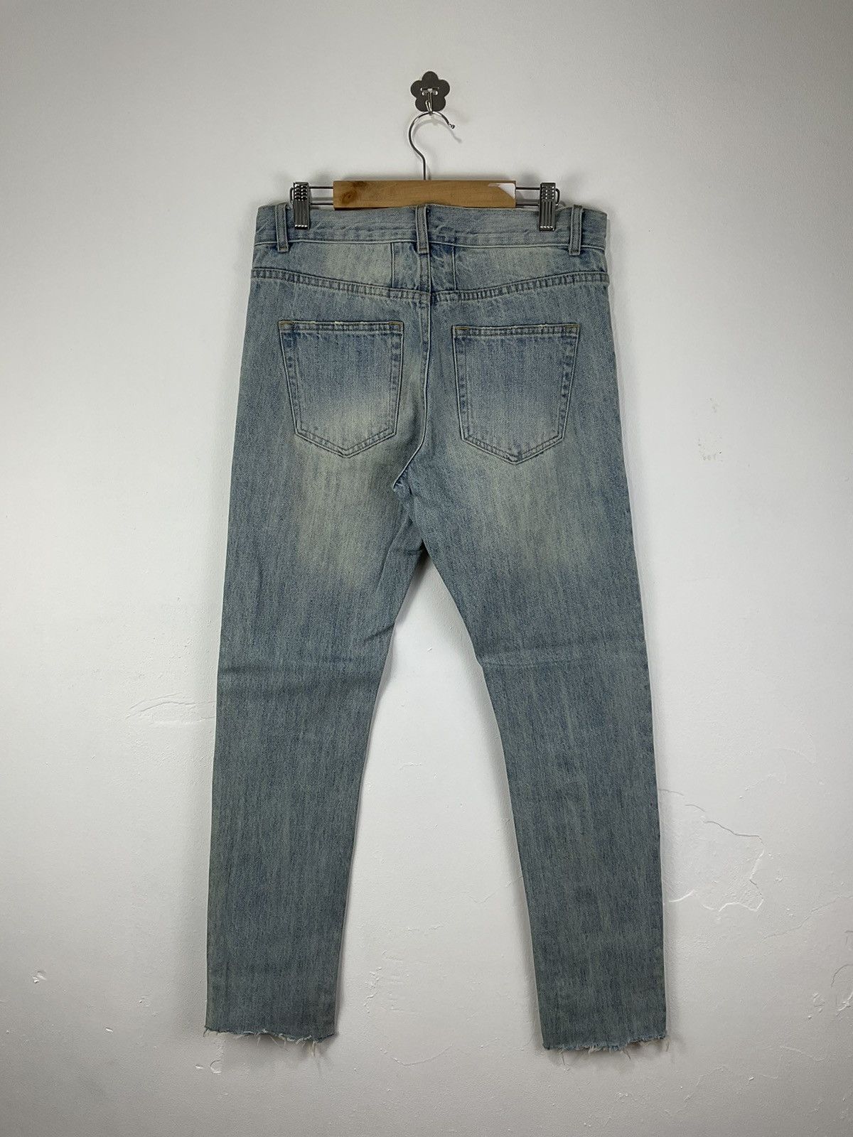 Saint Laurent Paris Saint Laurent Distressed Slim Jean Size US 28 / EU 44 - 2 Thumbnail
