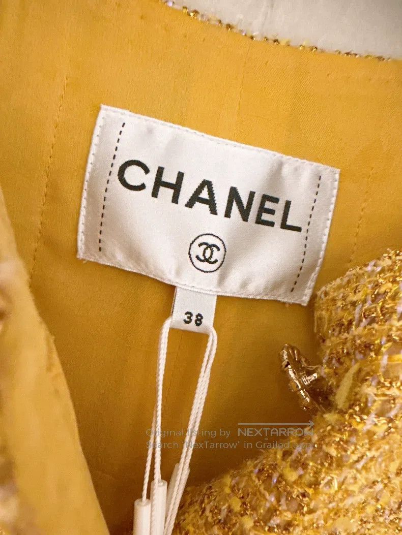 Chanel Chanel 24C early spring vacation golden glitter tweed jack Size XS / US 0-2 / IT 36-38 - 6 Thumbnail
