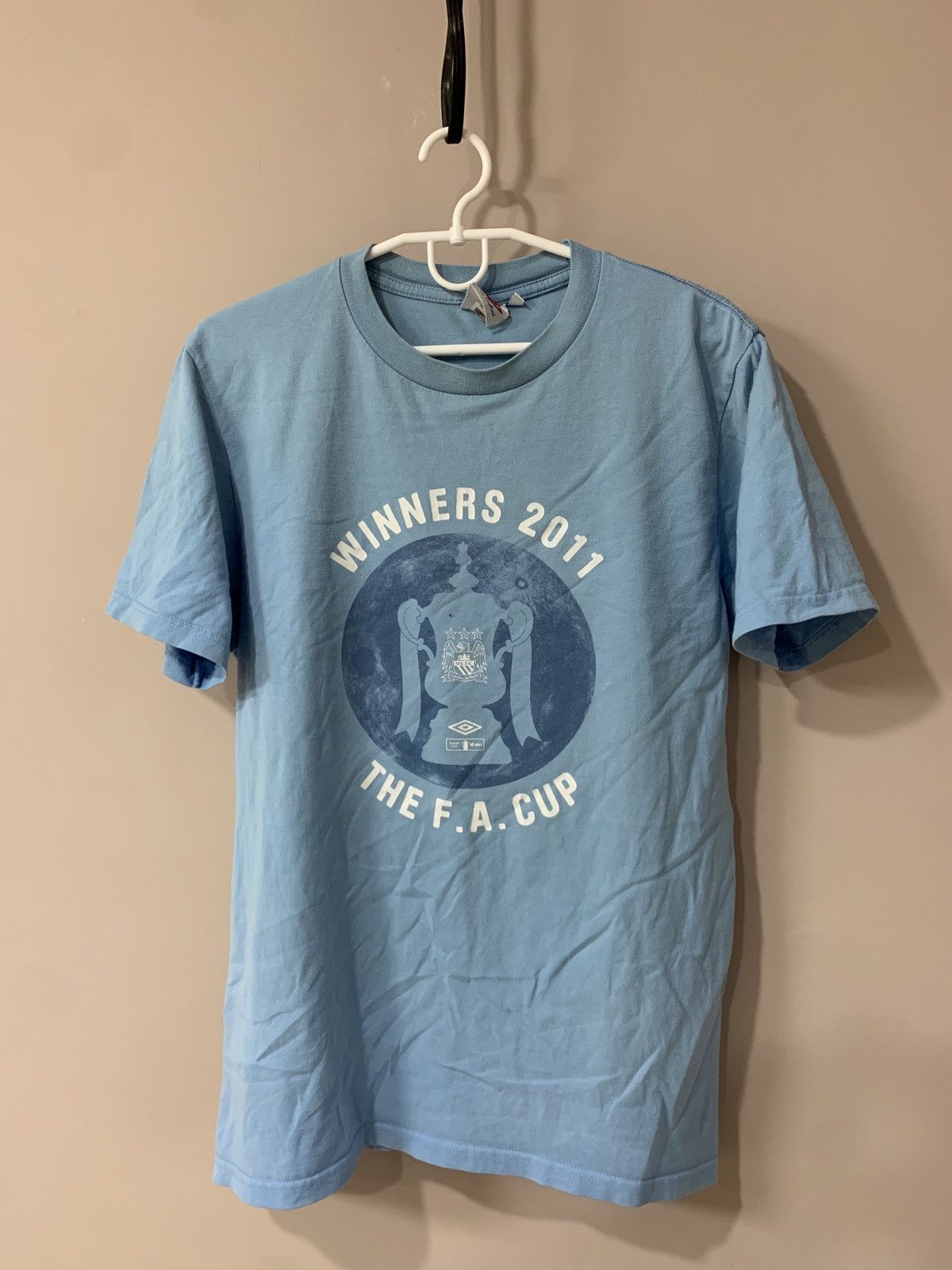 Umbro Manchester City 2011 Retro Football T Shirt Umbro Soccer L Size US L / EU 52-54 / 3 - 1 Thumbnail