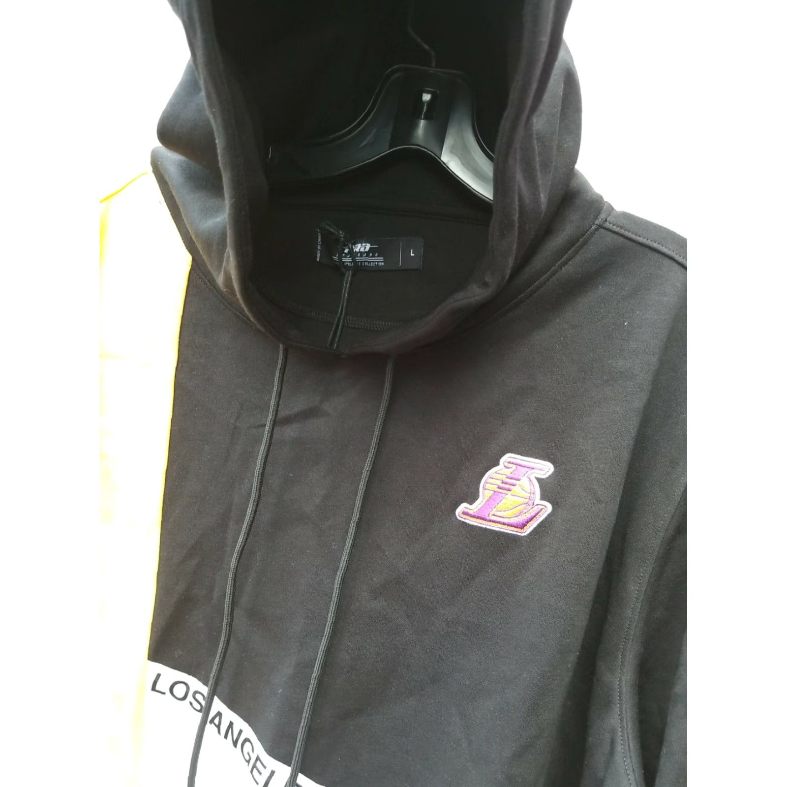 Pro Standard Pro Standard Lakers Logo Sweatshirts And Hoodies Men L Black 100% Cotton ALL OVER PRINT NFL? NBA? (deadstock) Size US L / EU 52-54 / 3 - 2 Thumbnail