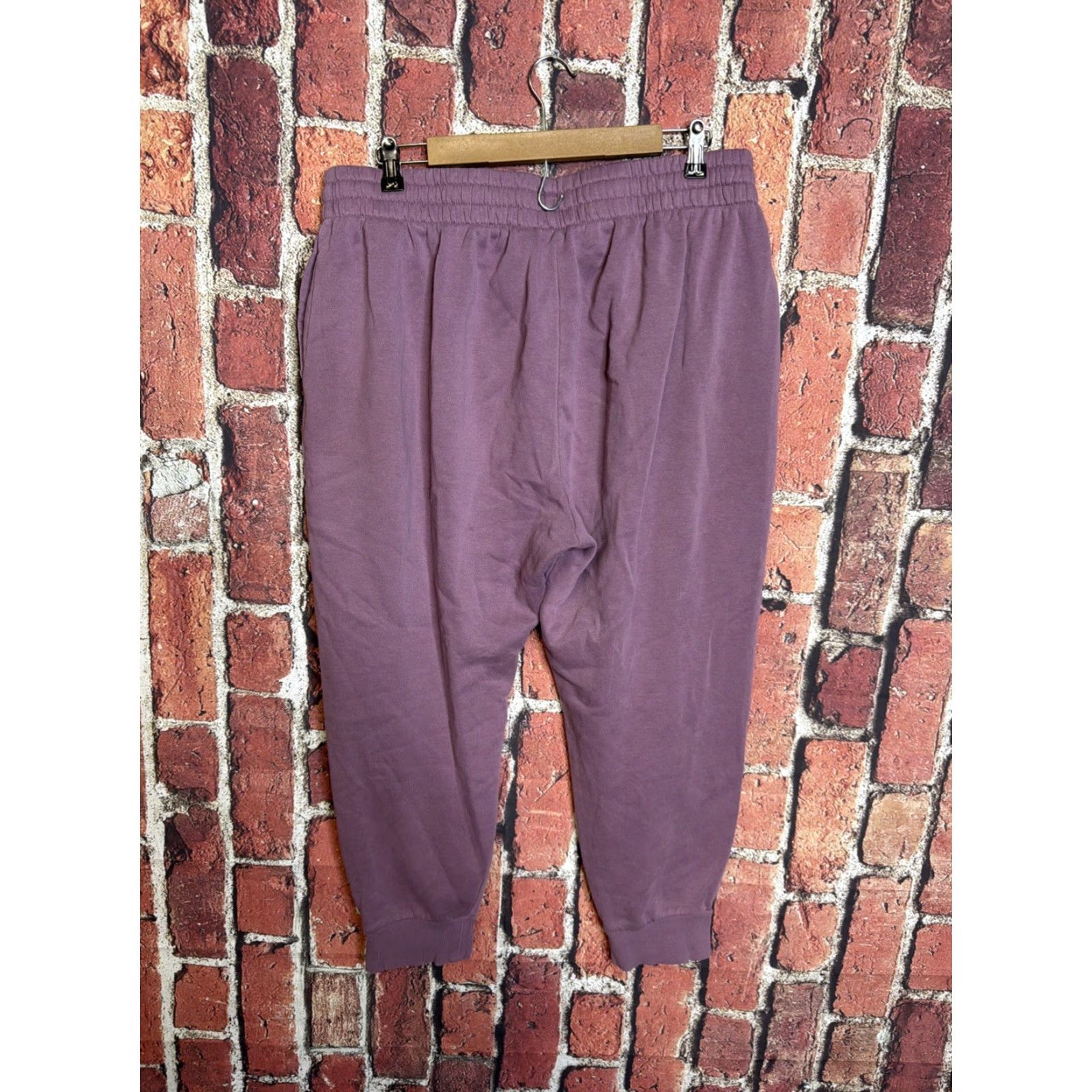 Under Armour Under Armour Pants Women XXL Fleece Logo Jogger Purple Lined Activewear 2XL Women’s Size 40" / US 18 - 3 Thumbnail