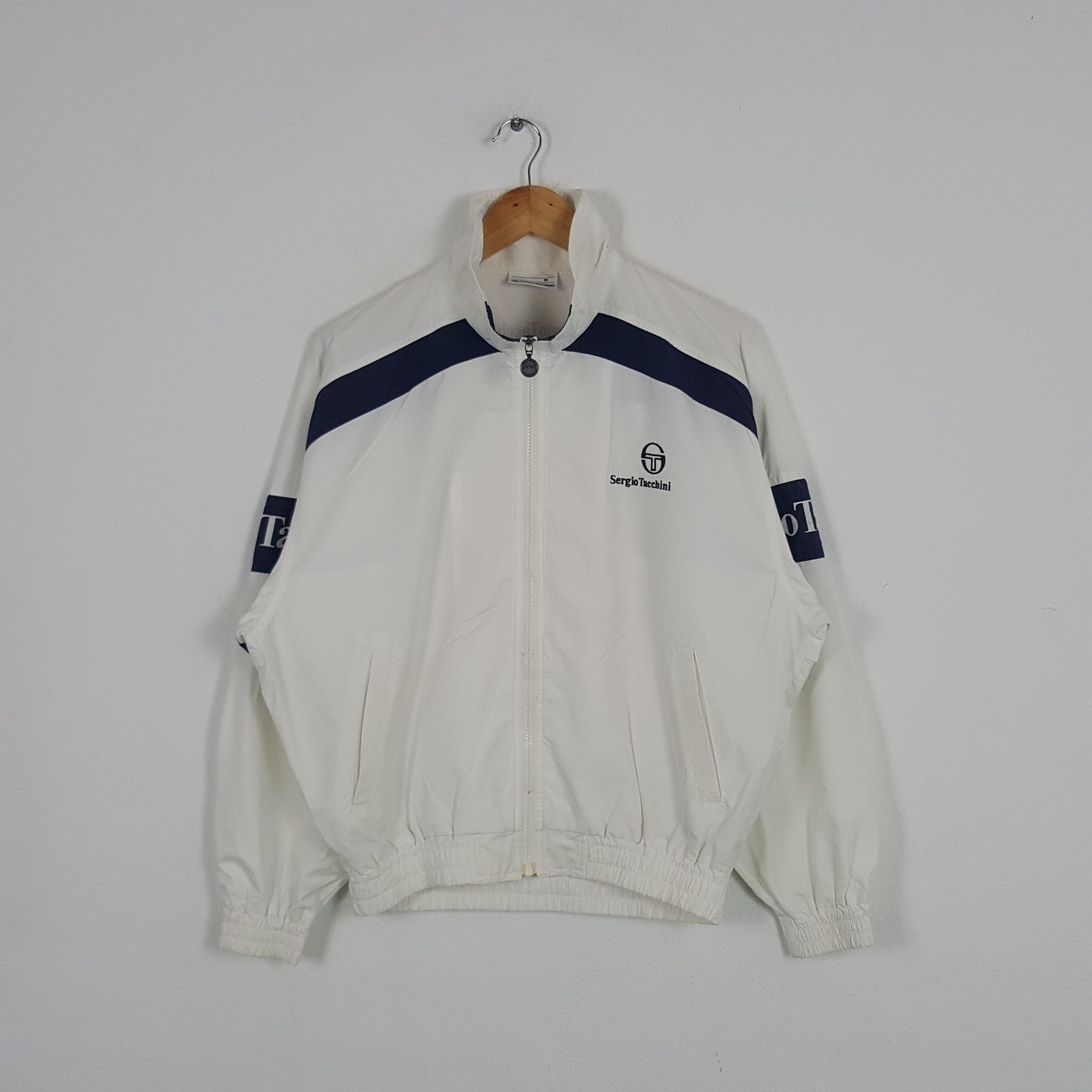 Sergio Tacchini × Vintage Vintage Sergio Tacchini Sports Style Windbreaker Jacket Size US L / EU 52-54 / 3 - 3 Thumbnail