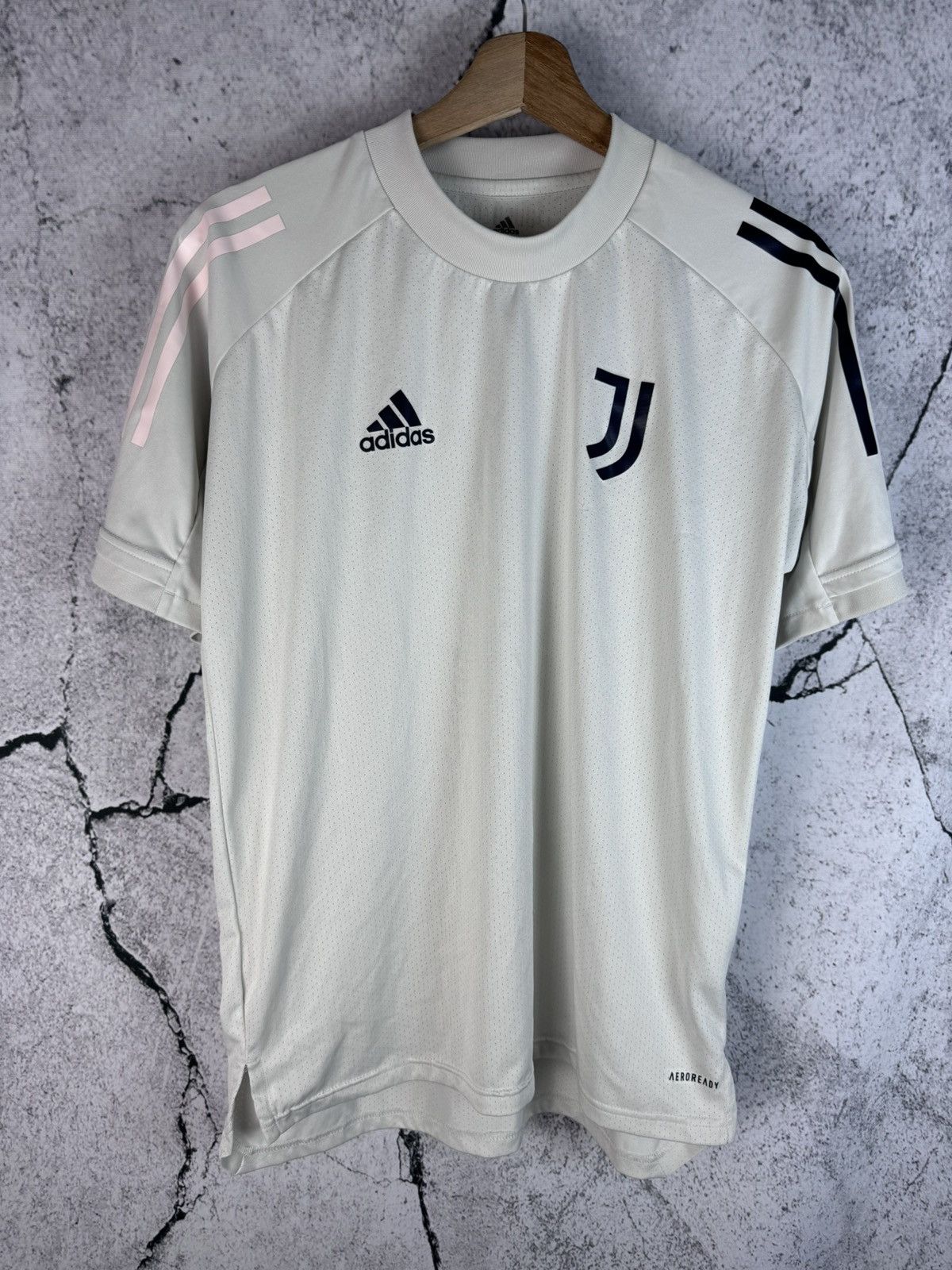 Adidas Vintage Adidas Juventus Soccer Jersey Football Tee Y2K USA Size US S / EU 44-46 / 1 - 1 Thumbnail