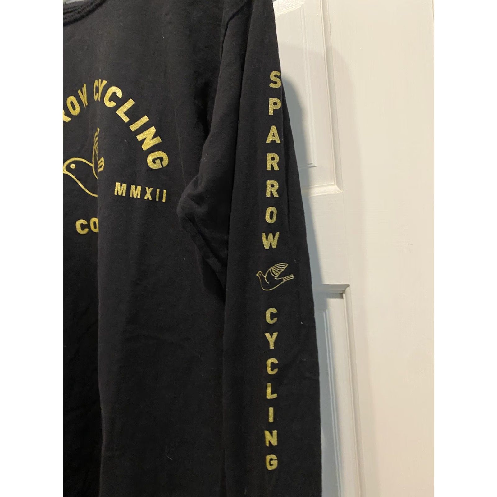 Vintage Mens Medium Sparrow Cycling Courier Delivery PHI Philadelphia Black Long Sleeve Shirt Mens Medium Black Slim Cotton Round Neck Size US M / EU 48-50 / 2 - 4 Thumbnail